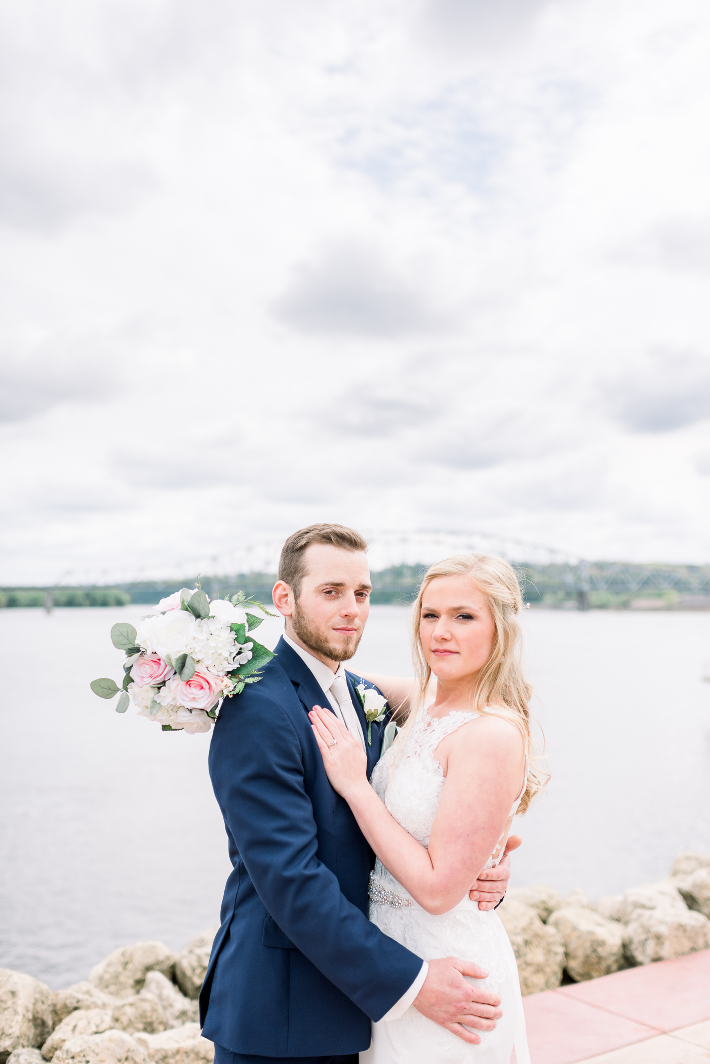 Dubuque, IA Wedding Photographers - Larissa Marie Photography