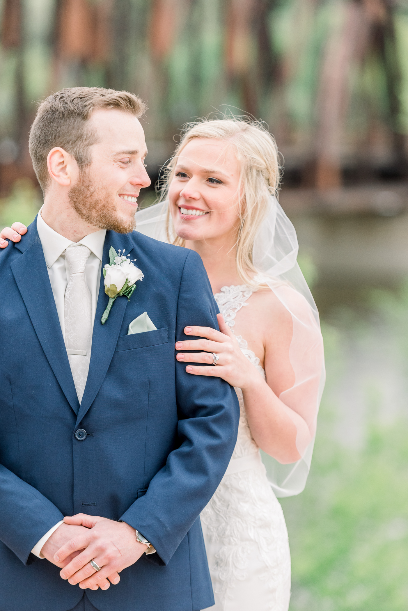 Dubuque, IA Wedding Photographers - Larissa Marie Photography