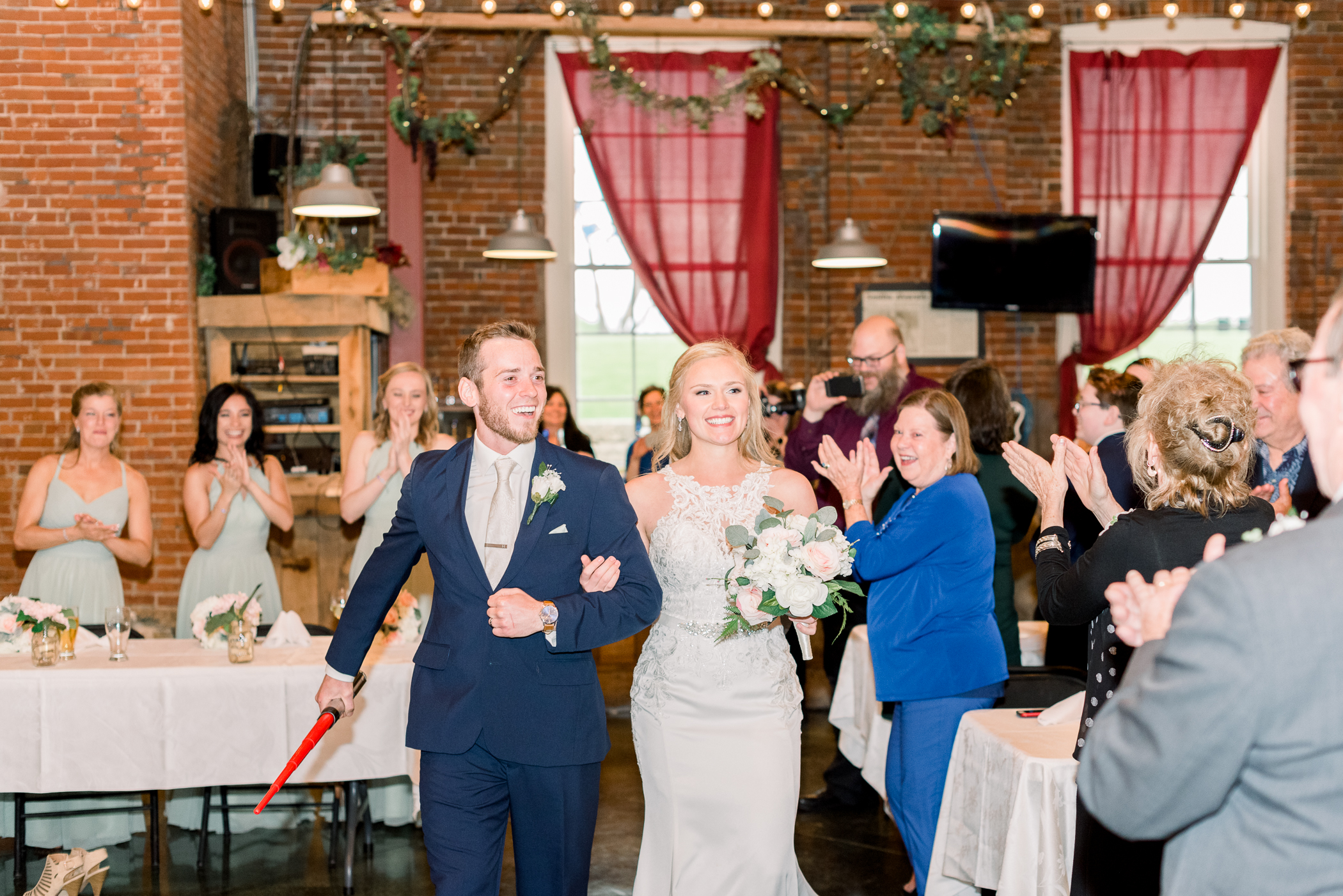 Dubuque, IA Wedding Photographers - Larissa Marie Photography