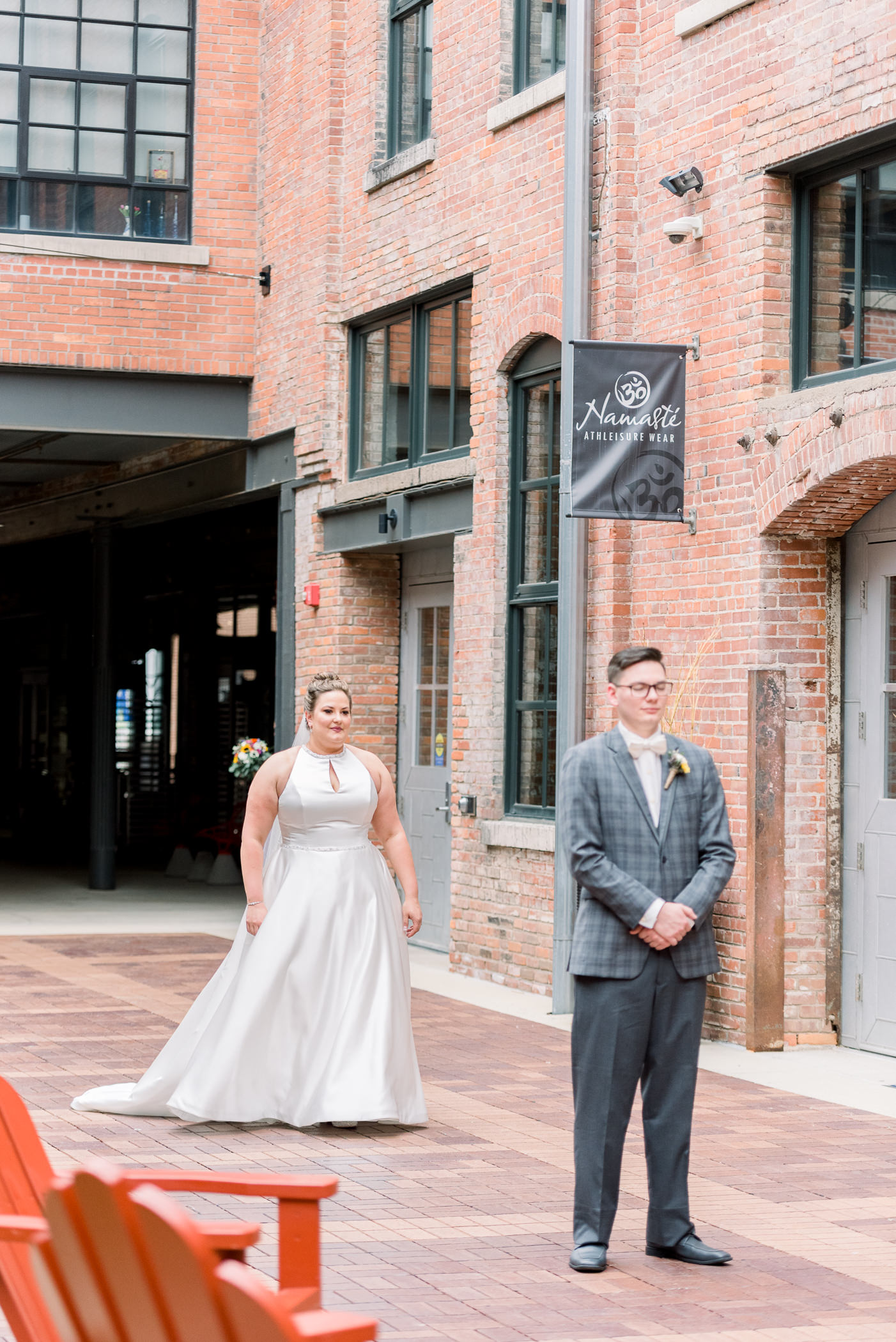 Grand River Center Dubuque Wedding Photographers