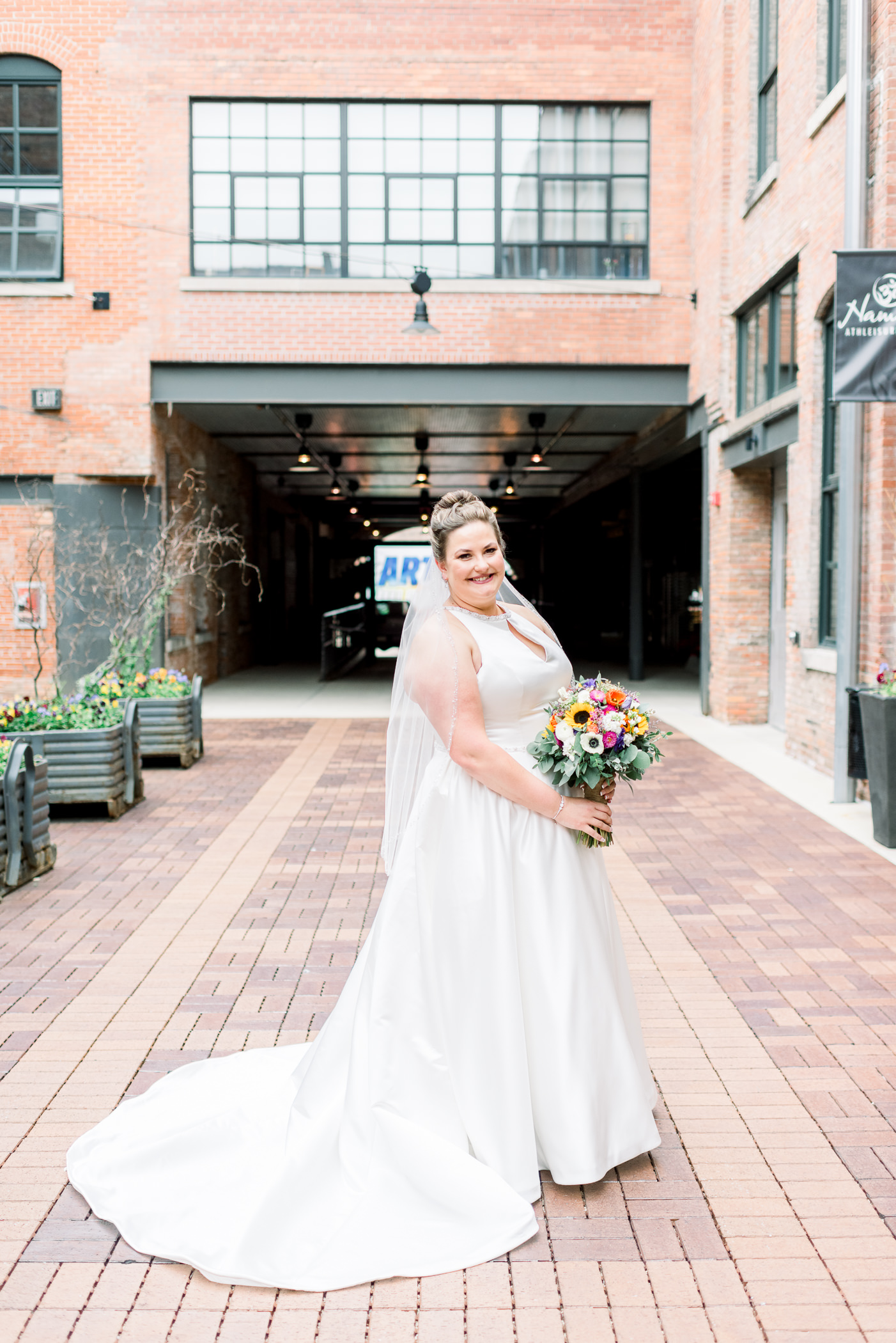 Grand River Center Dubuque Wedding Photographers