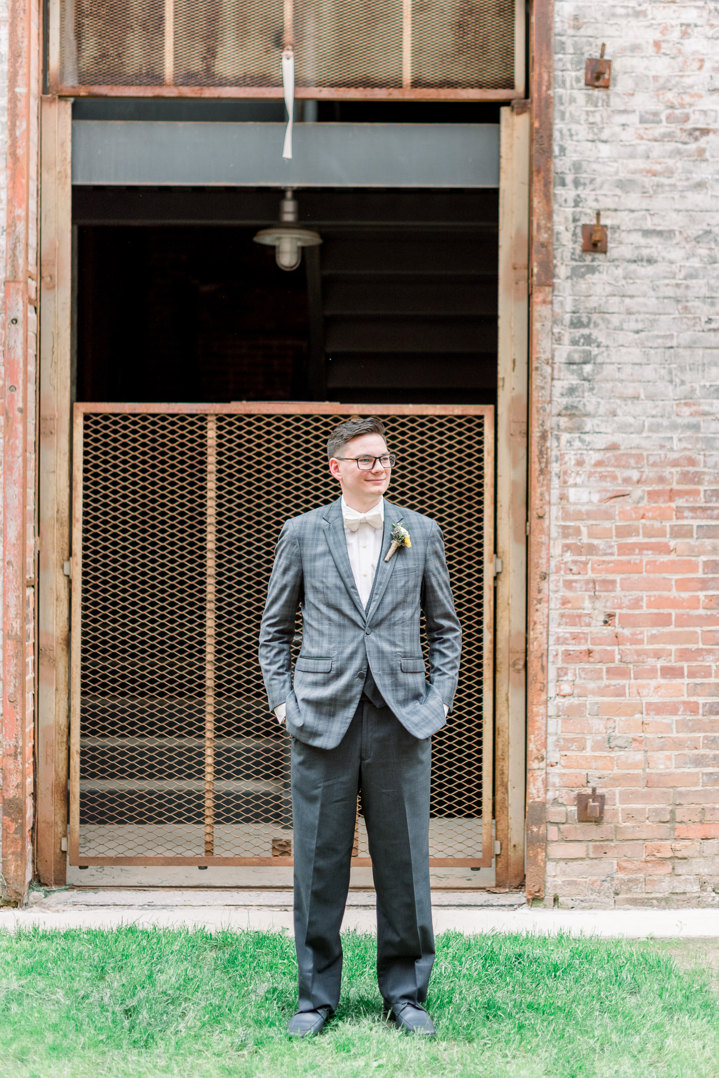 Grand River Center Dubuque Wedding Photographers