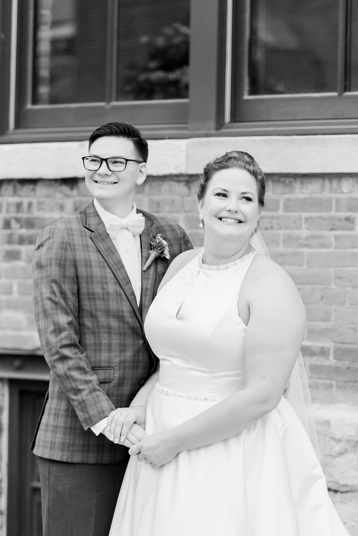 Grand River Center Dubuque Wedding Photographers