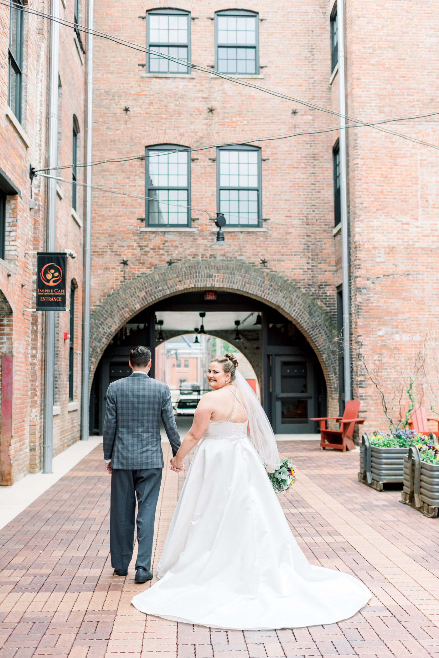 Grand River Center Dubuque Wedding Photographers