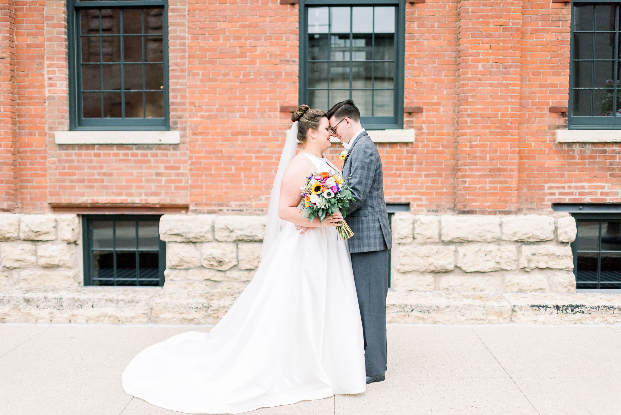 Grand River Center Dubuque Wedding Photographers