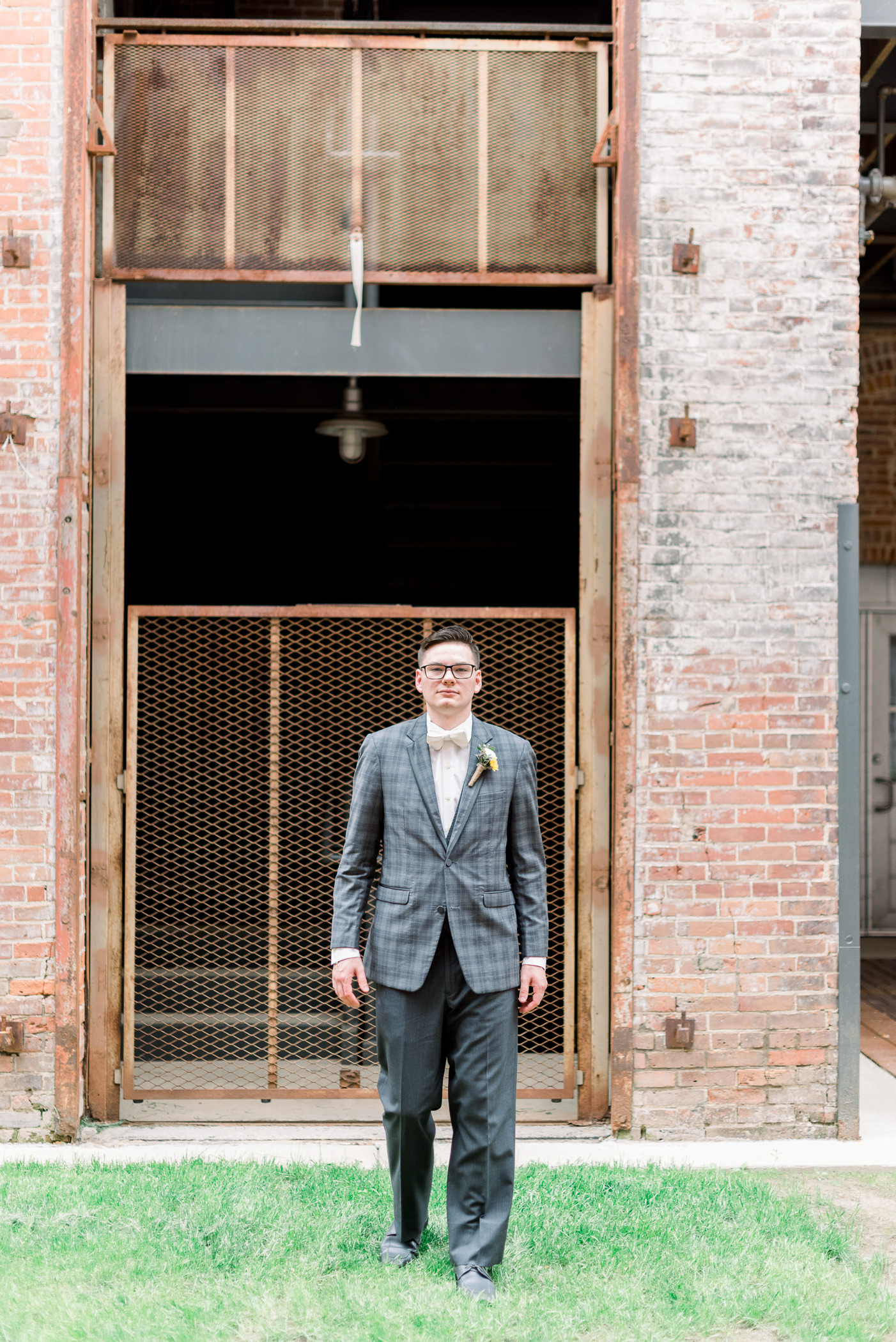 Grand River Center Dubuque Wedding Photographers