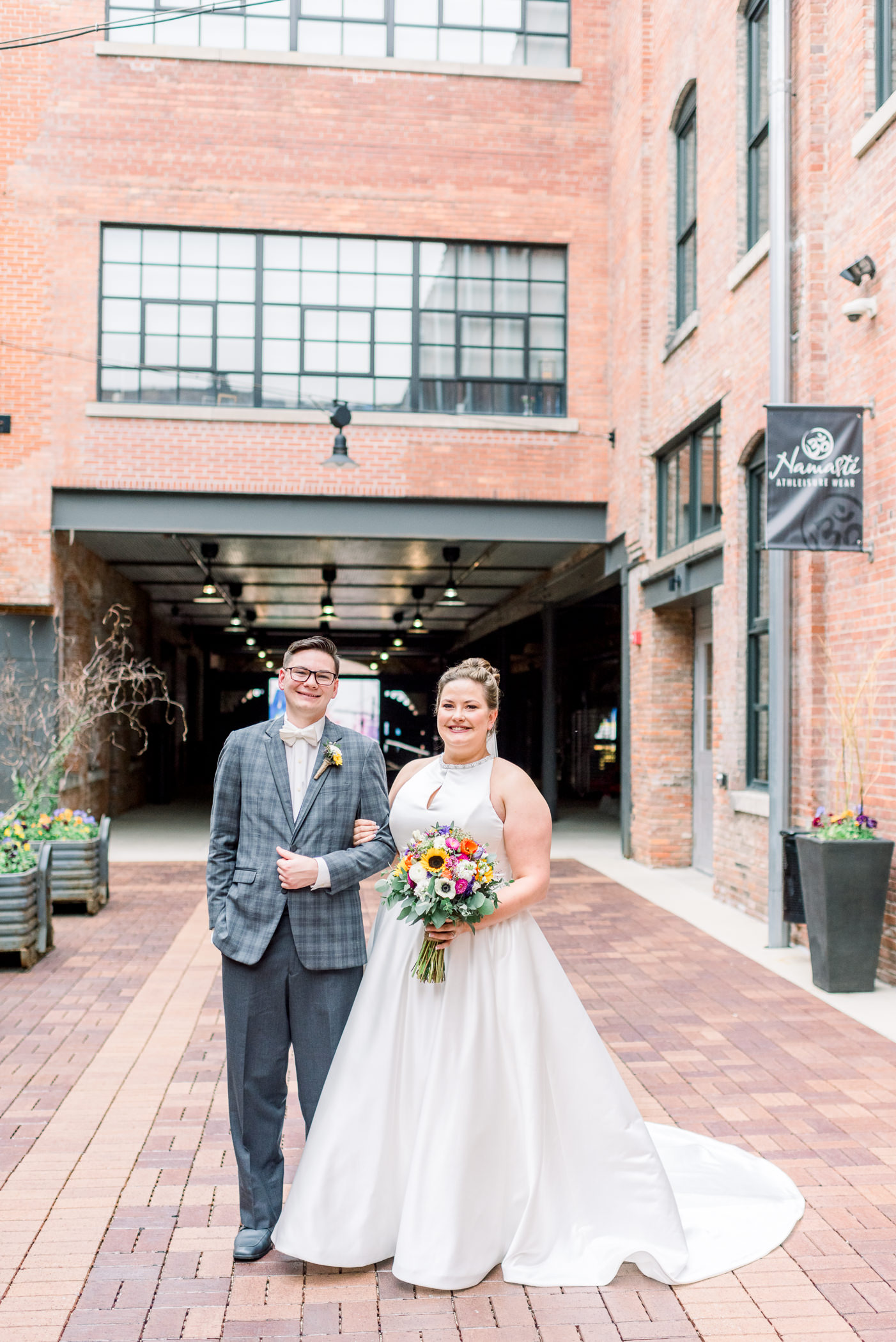 Grand River Center Dubuque Wedding Photographers