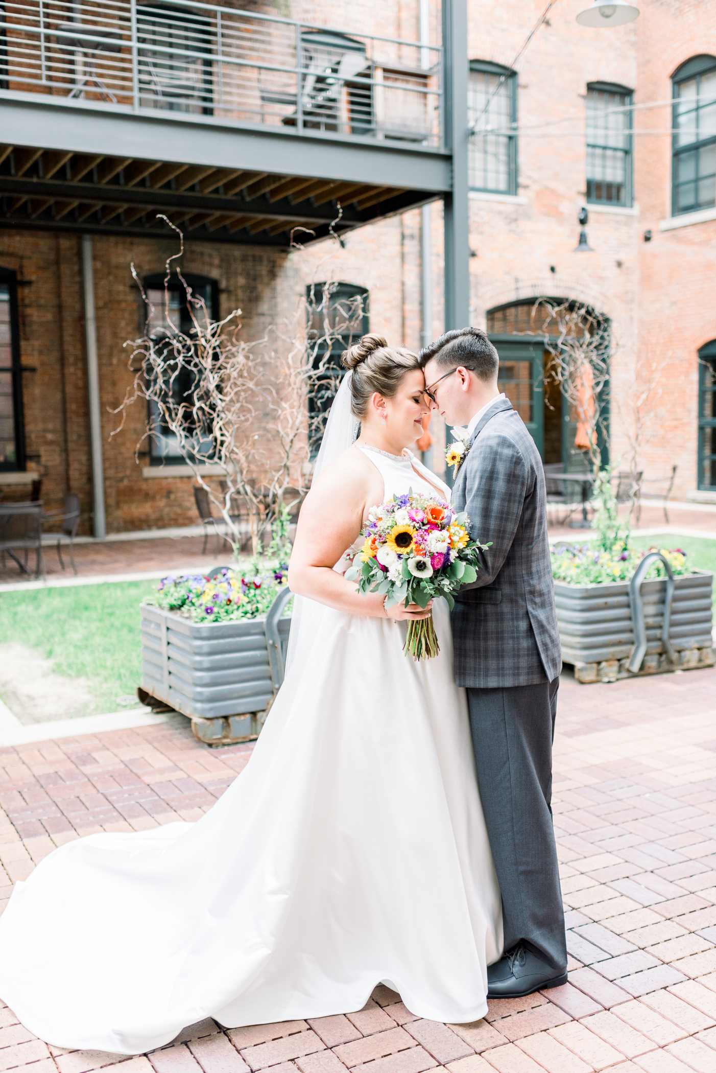 Grand River Center Dubuque Wedding Photographers