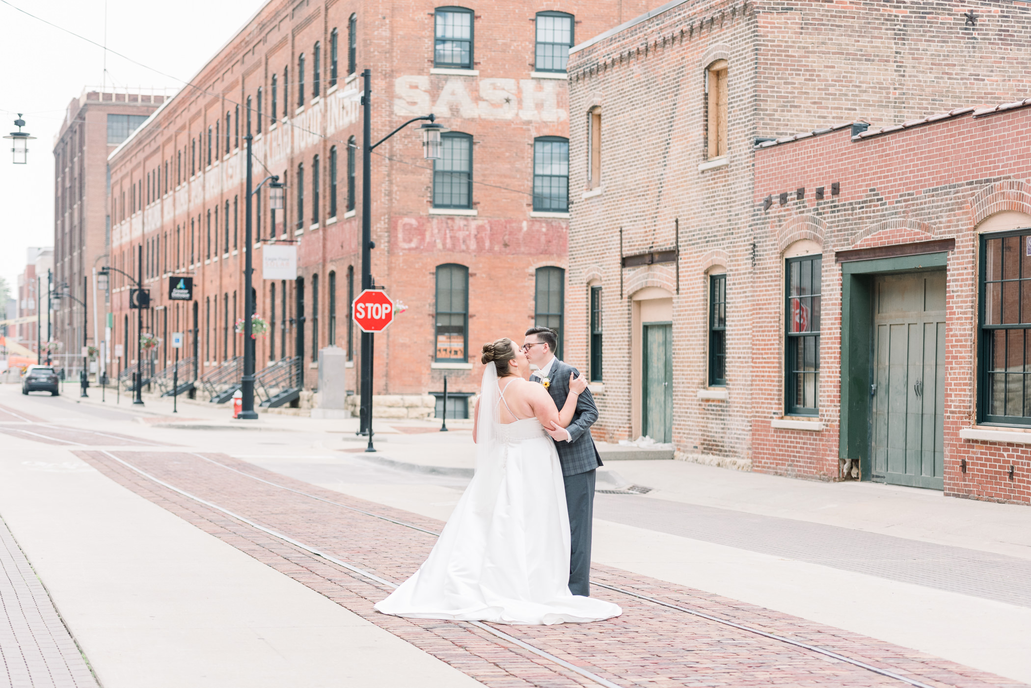 Grand River Center Dubuque Wedding Photographers