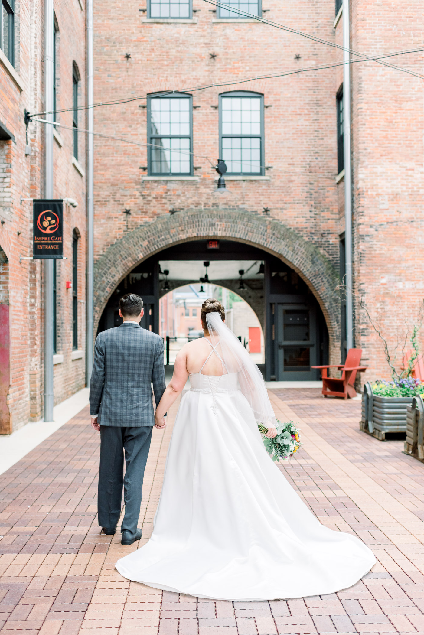 Grand River Center Dubuque Wedding Photographers