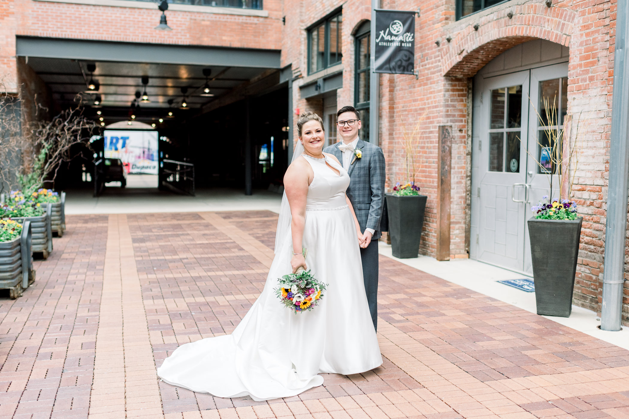 Grand River Center Dubuque Wedding Photographers