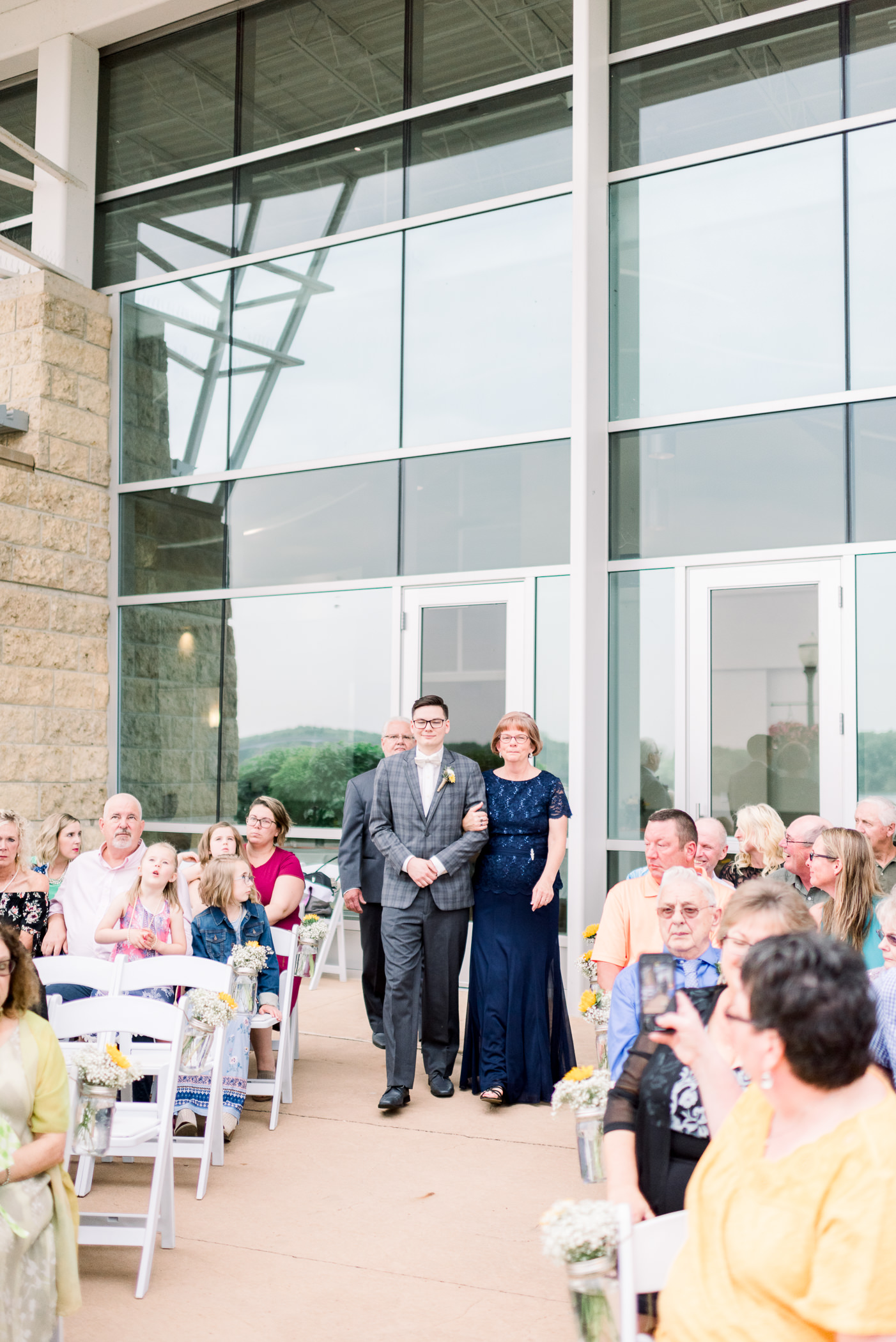 Grand River Center Dubuque Wedding Photographers