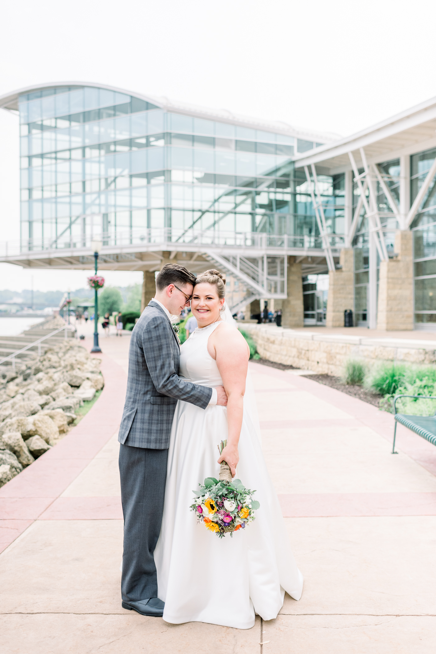 Grand River Center Dubuque Wedding Photographers