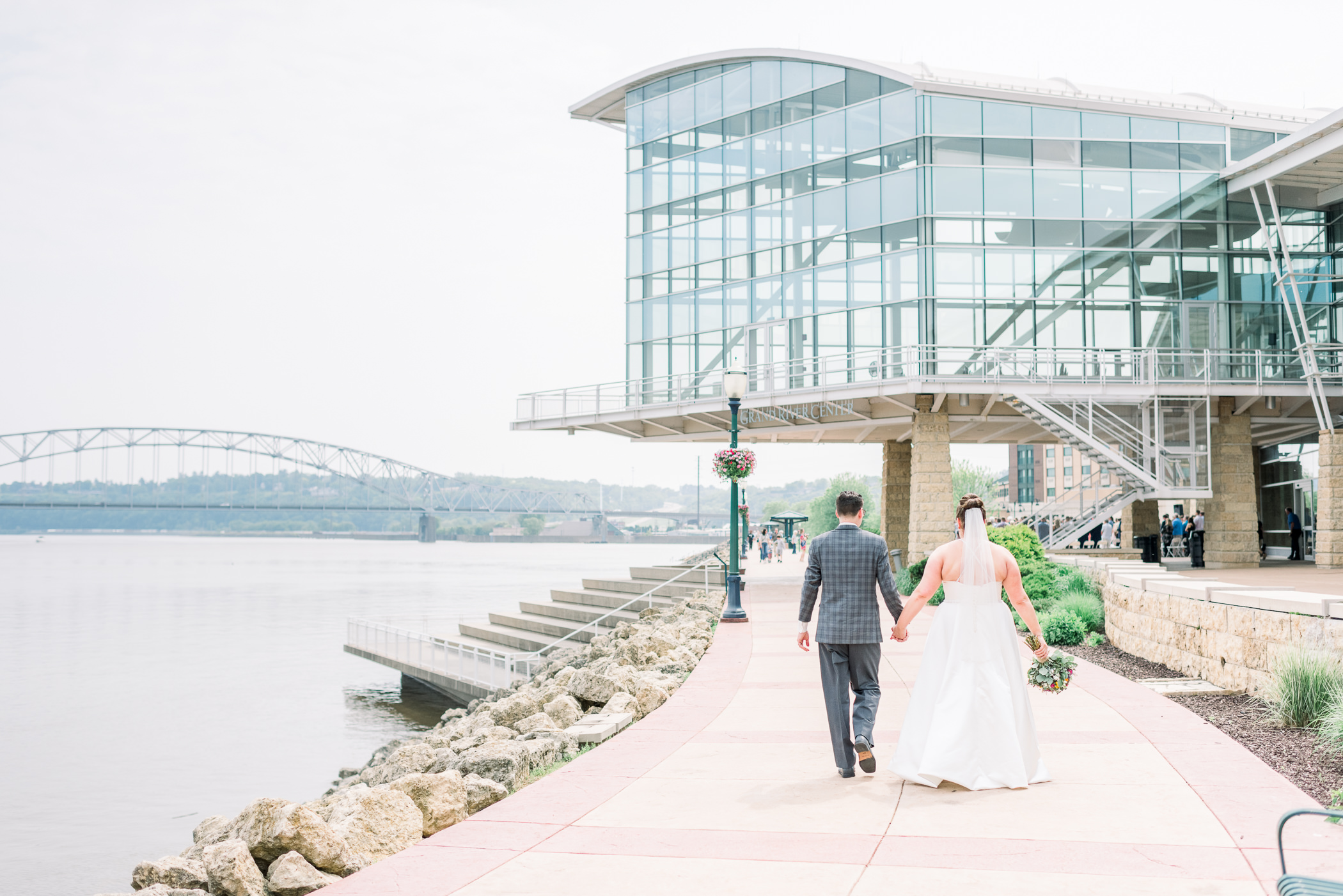 Grand River Center Dubuque Wedding Photographers