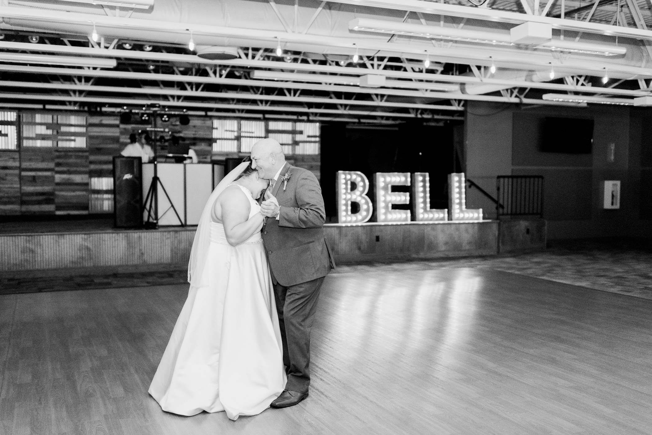 Grand River Center Dubuque Wedding Photographers