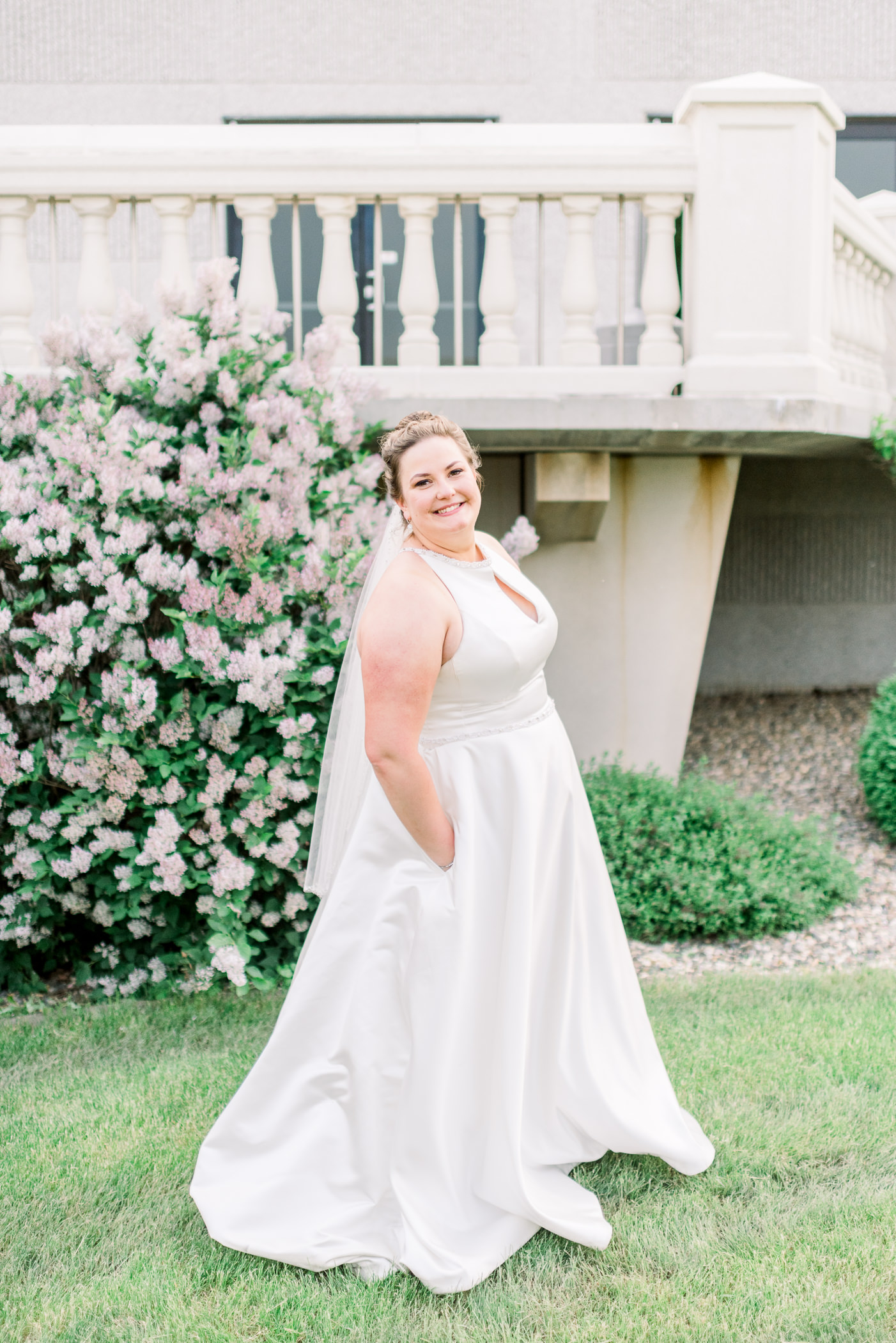 Grand River Center Dubuque Wedding Photographers