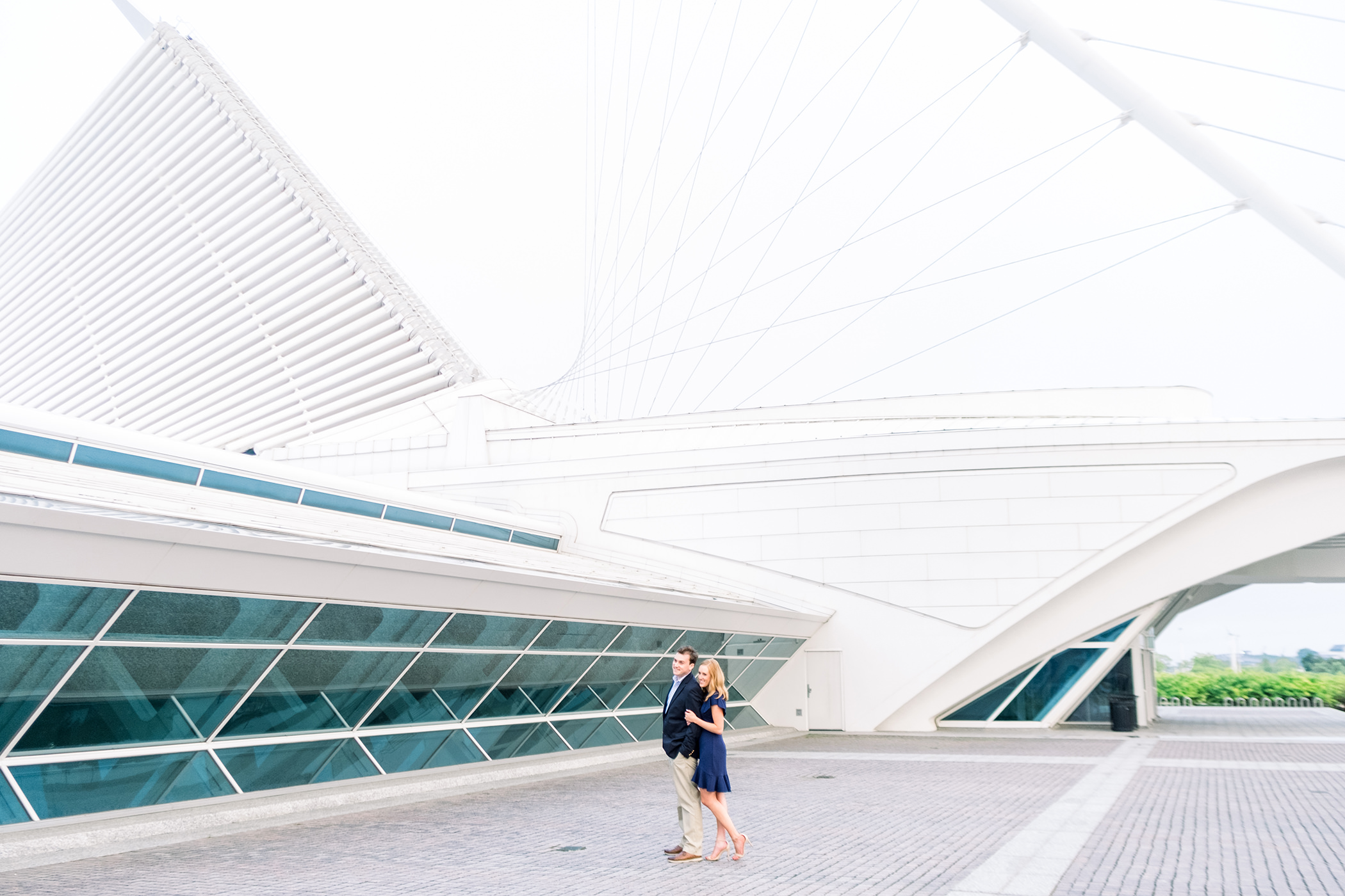 Milwaukee Art Museum Engagement Session