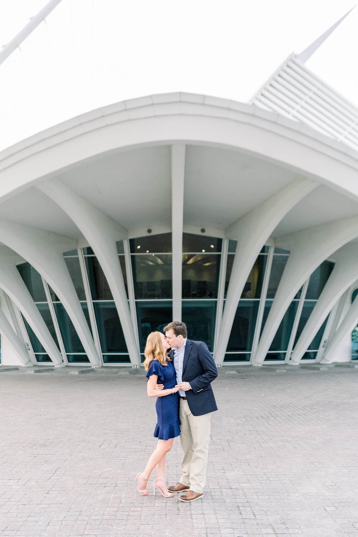 Milwaukee Art Museum Engagement Session