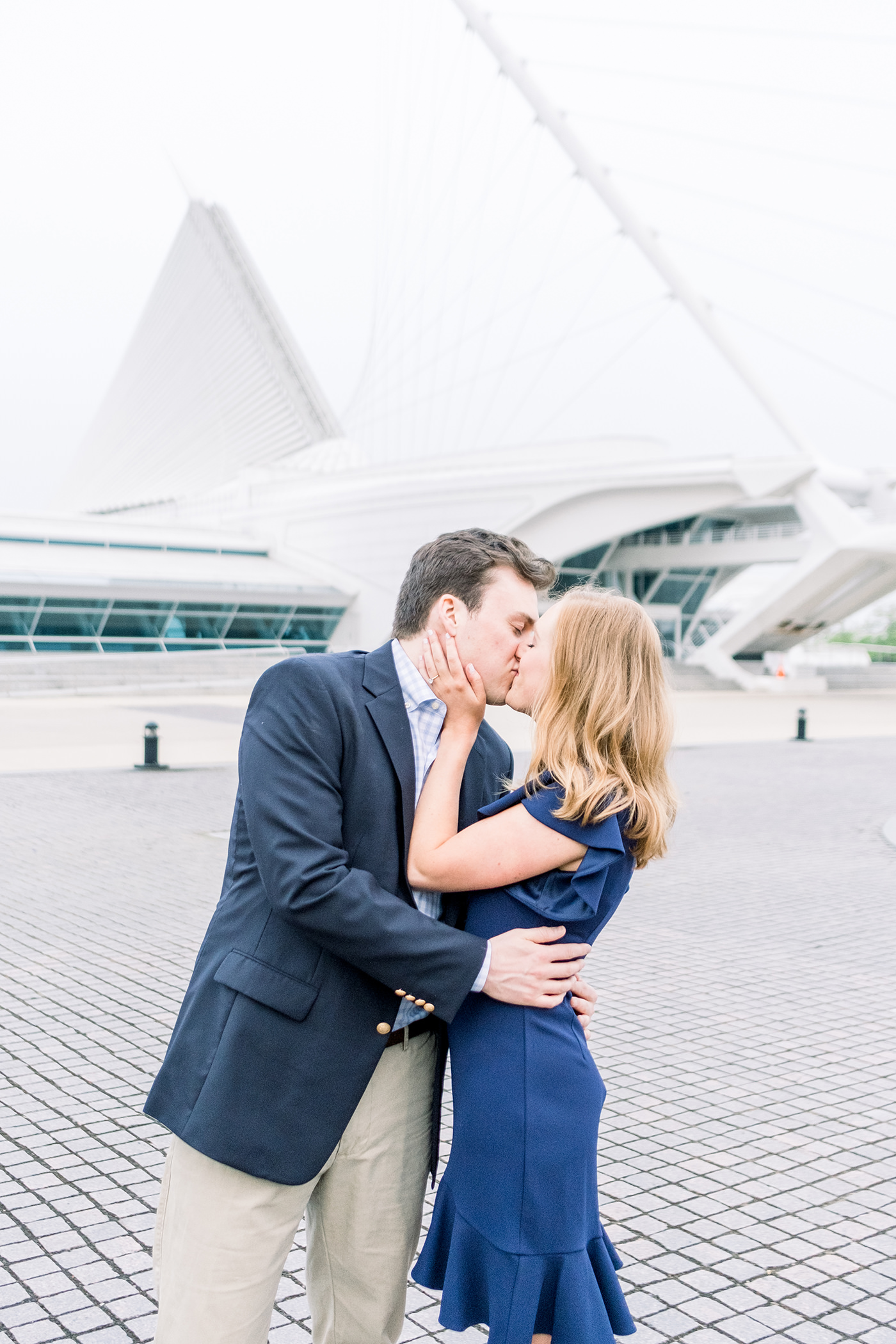 Milwaukee Art Museum Engagement Session