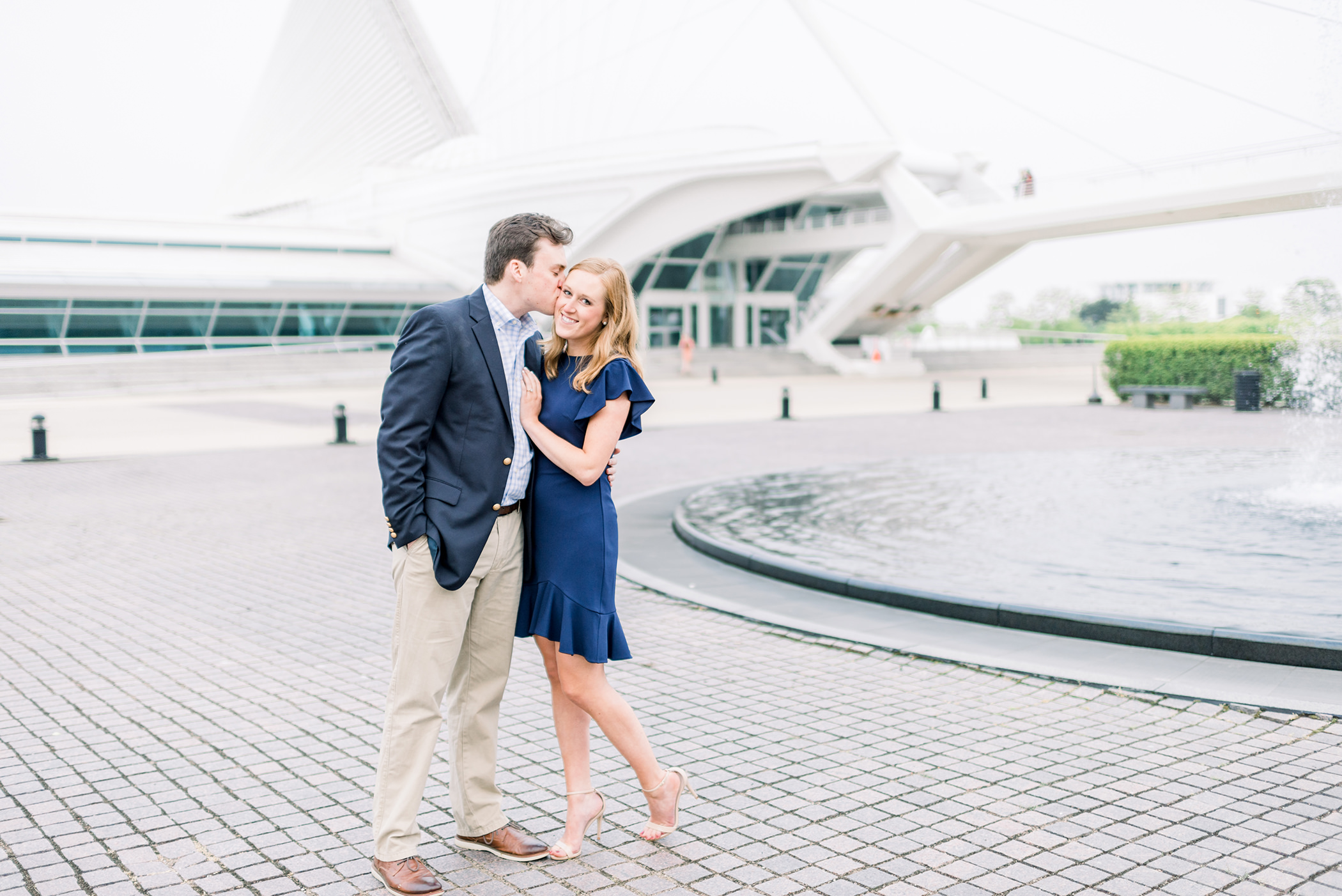 Milwaukee Art Museum Engagement Session