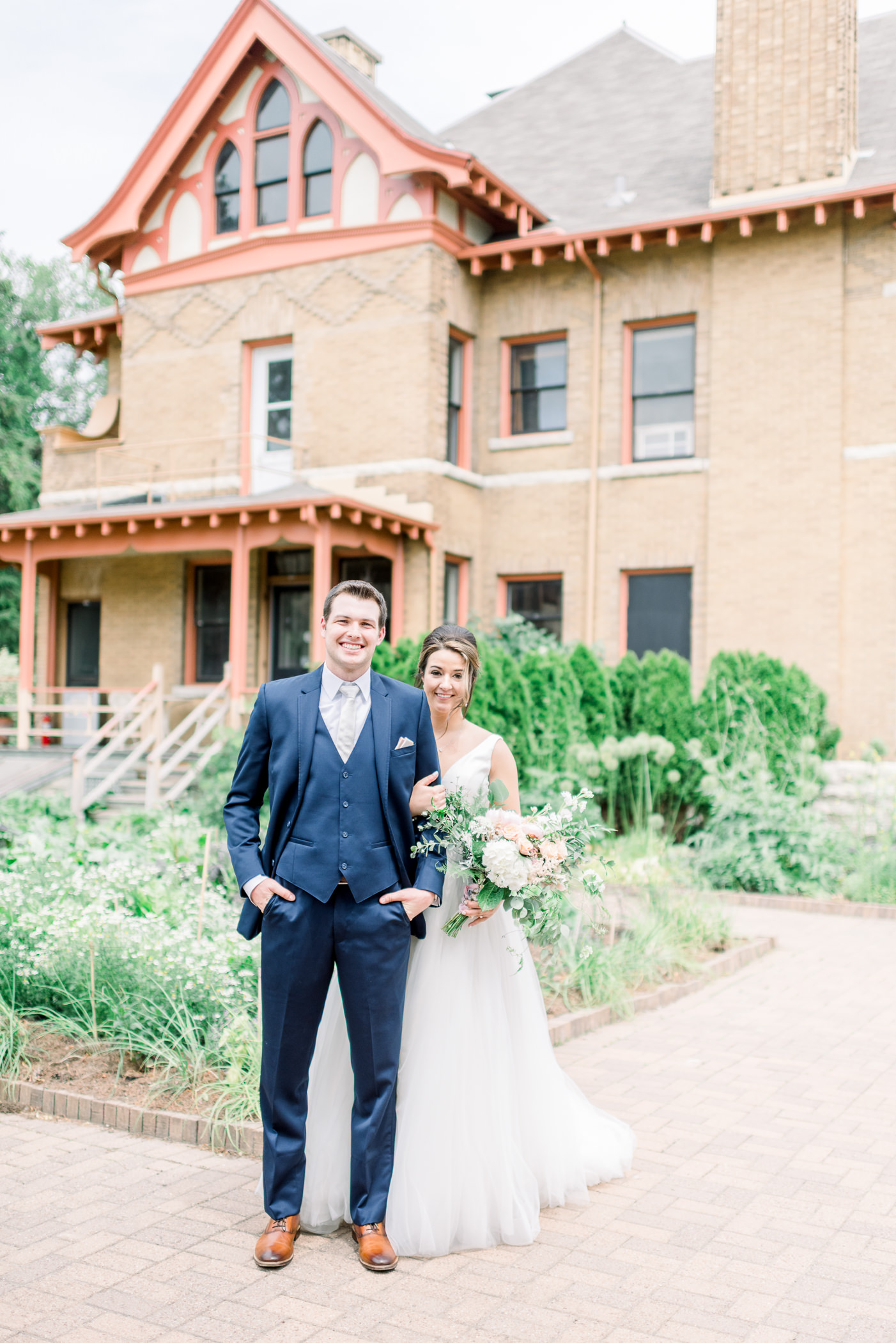 Union South Wedding Photographers - Larissa Marie Photography