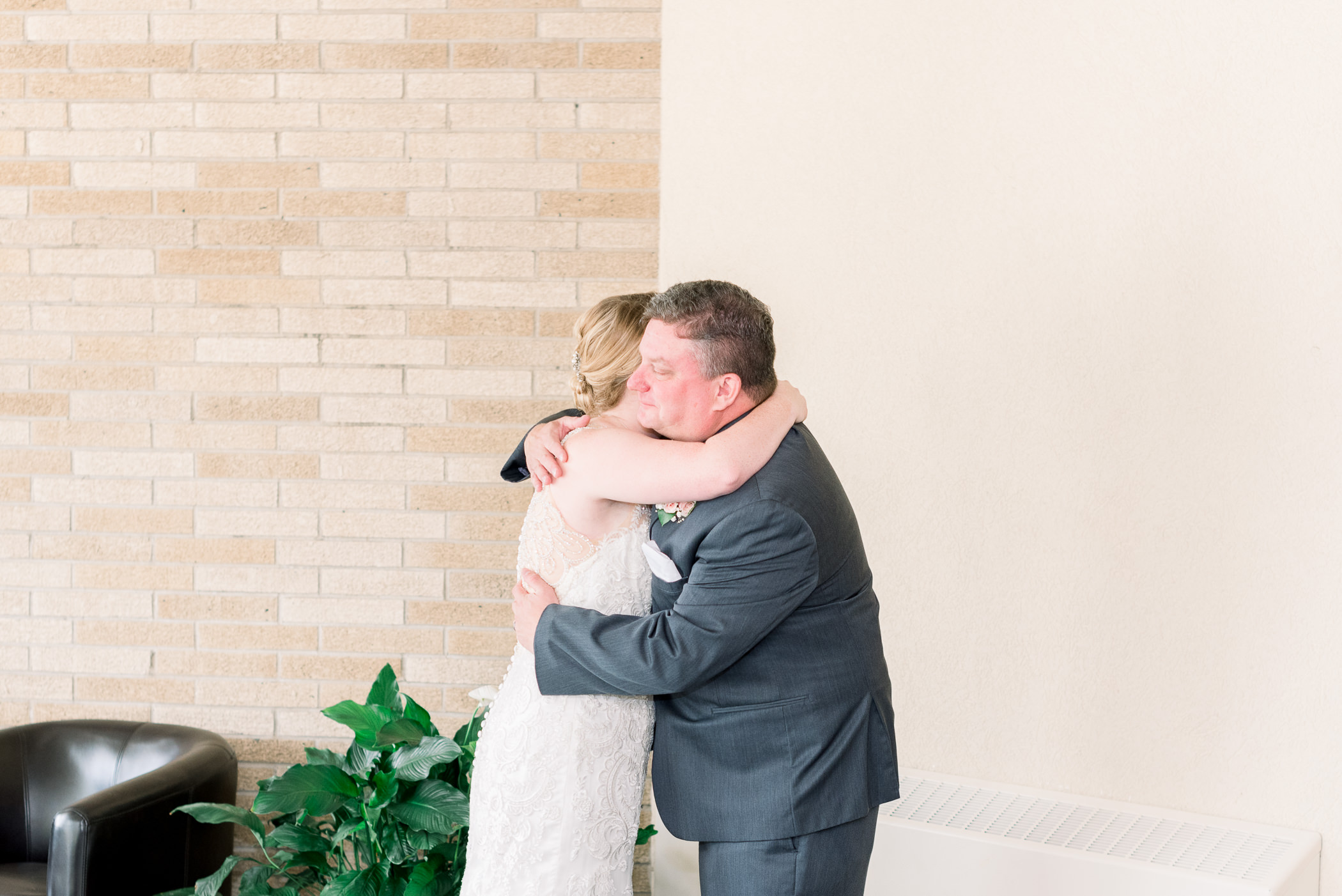 La Crosse, WI Wedding Photographers