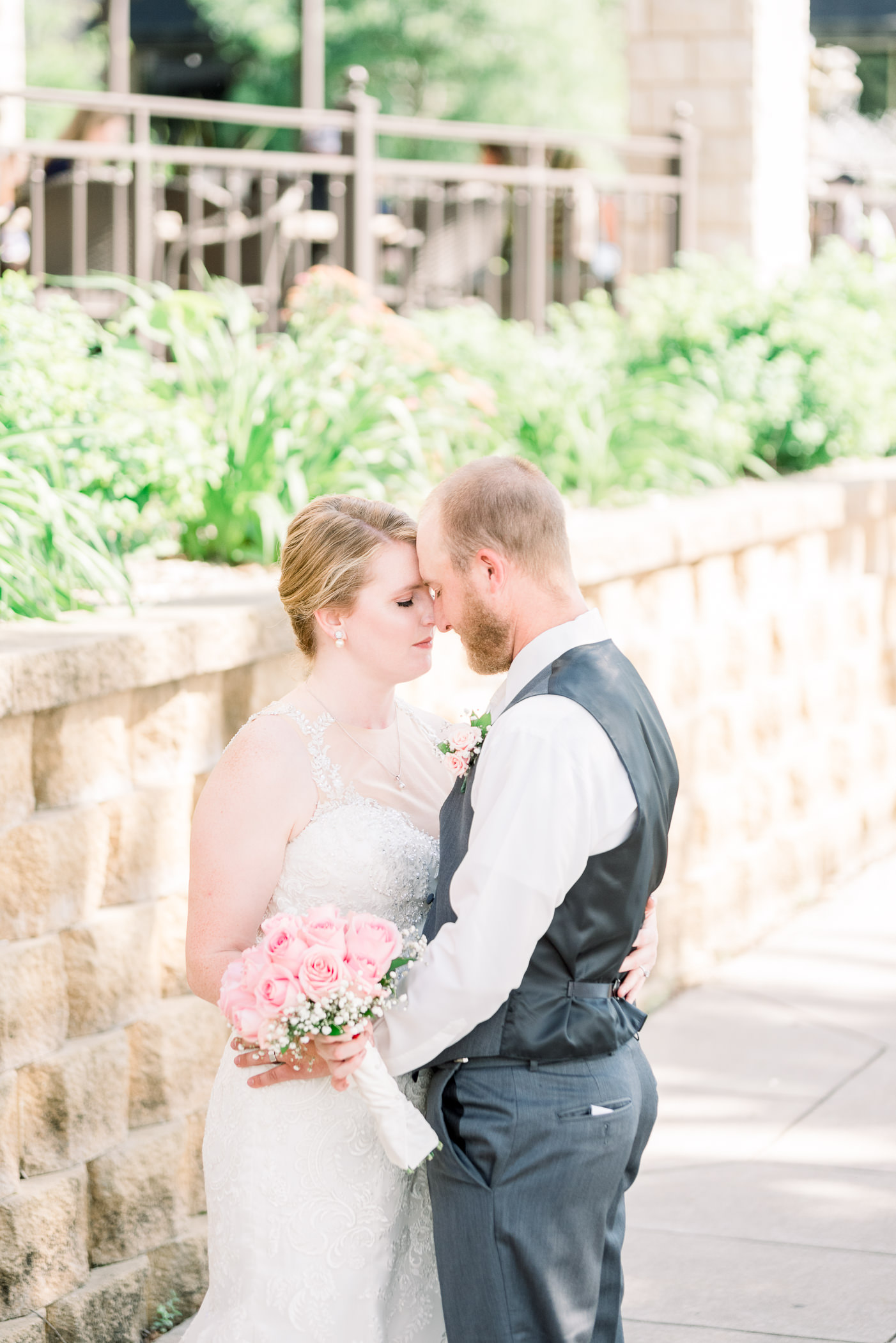 La Crosse, WI Wedding Photographers