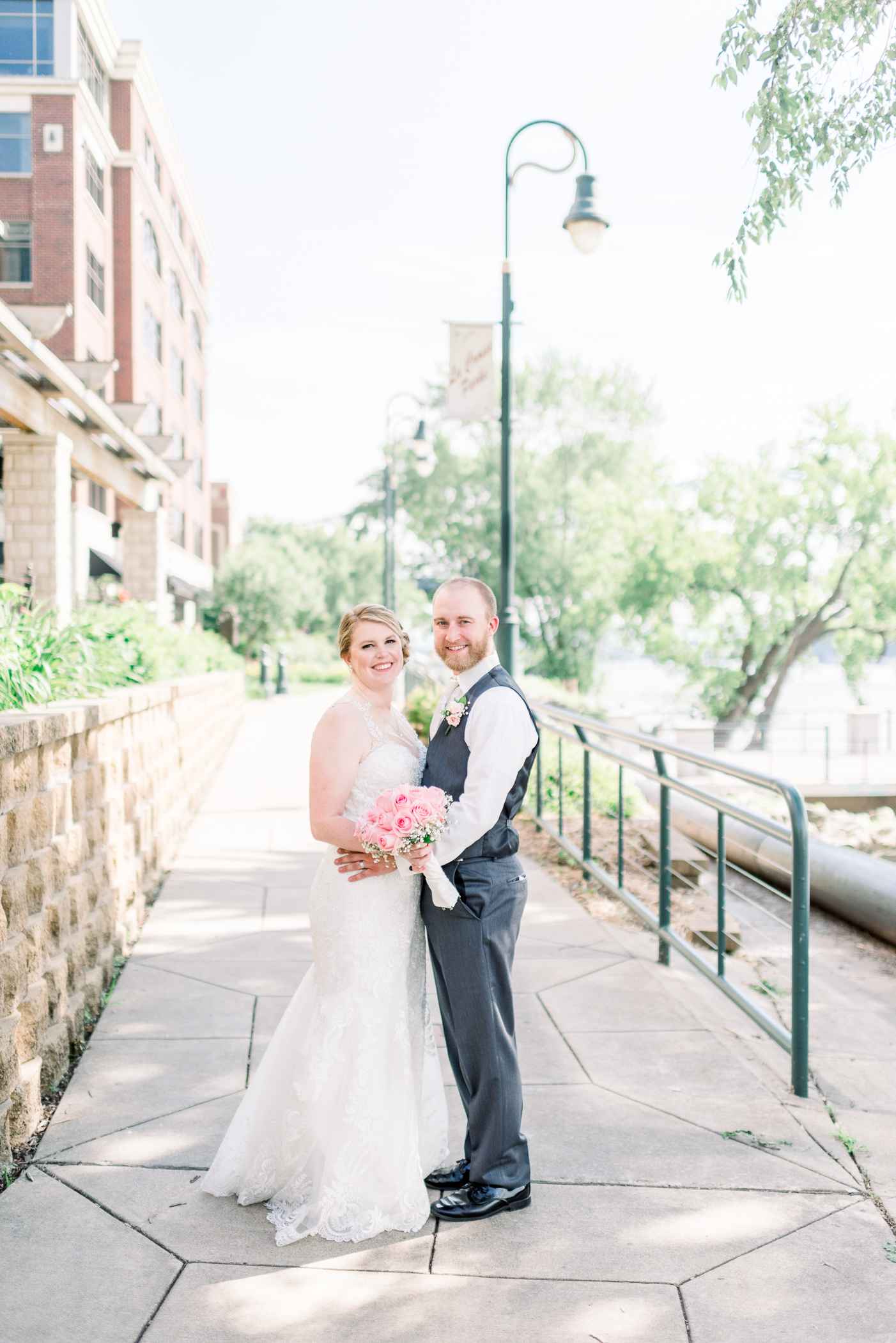 La Crosse, WI Wedding Photographers