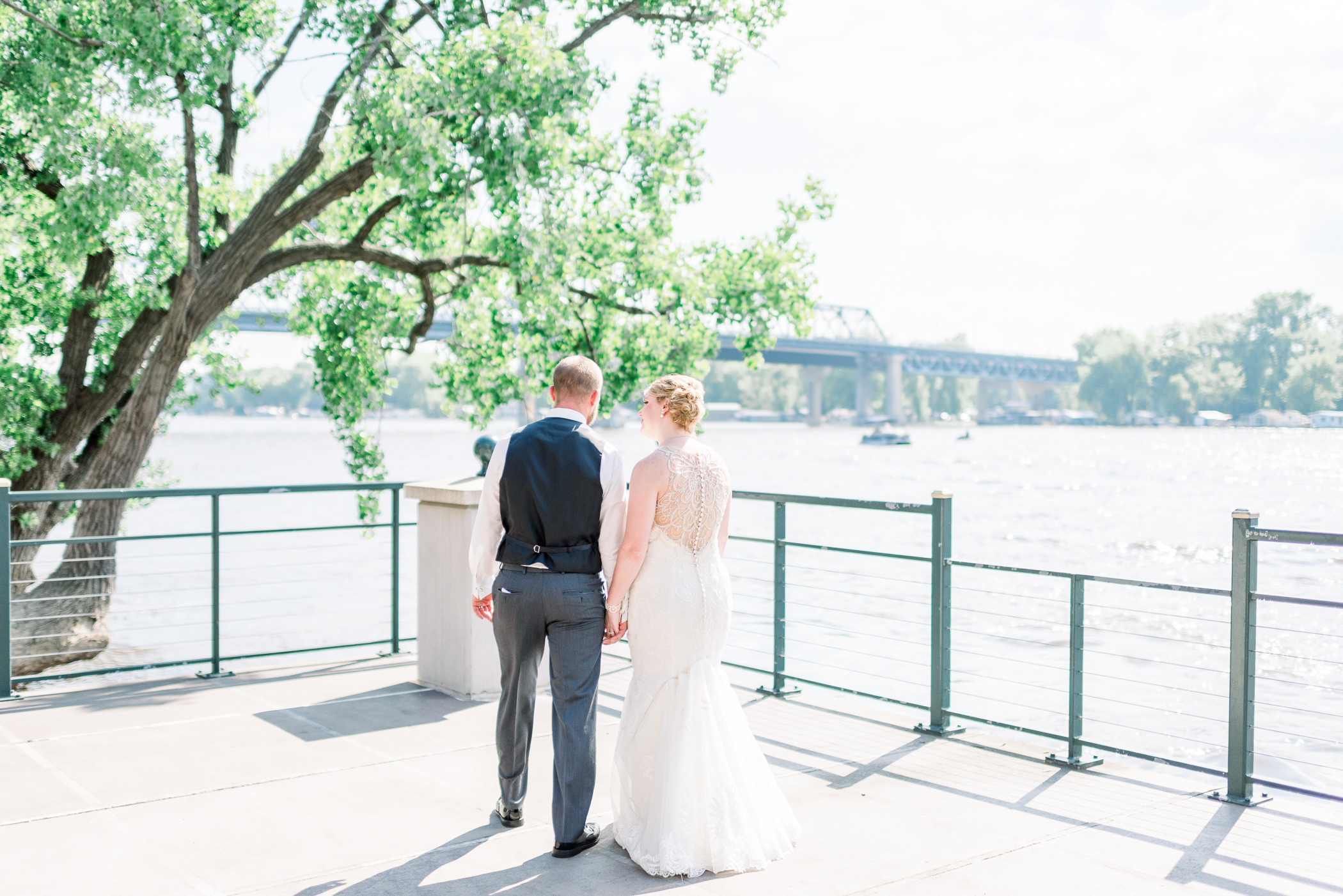 La Crosse, WI Wedding Photographers