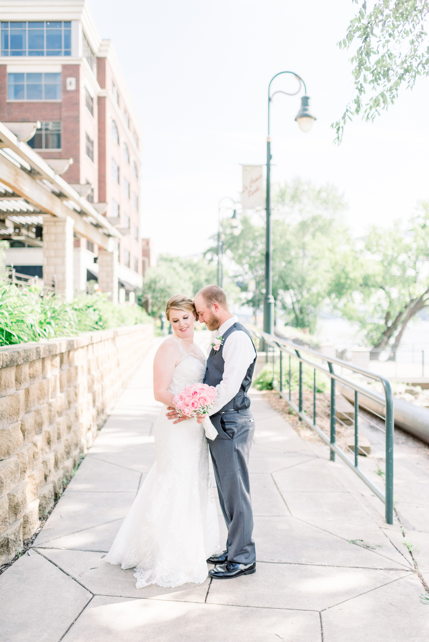 La Crosse, WI Wedding Photographers