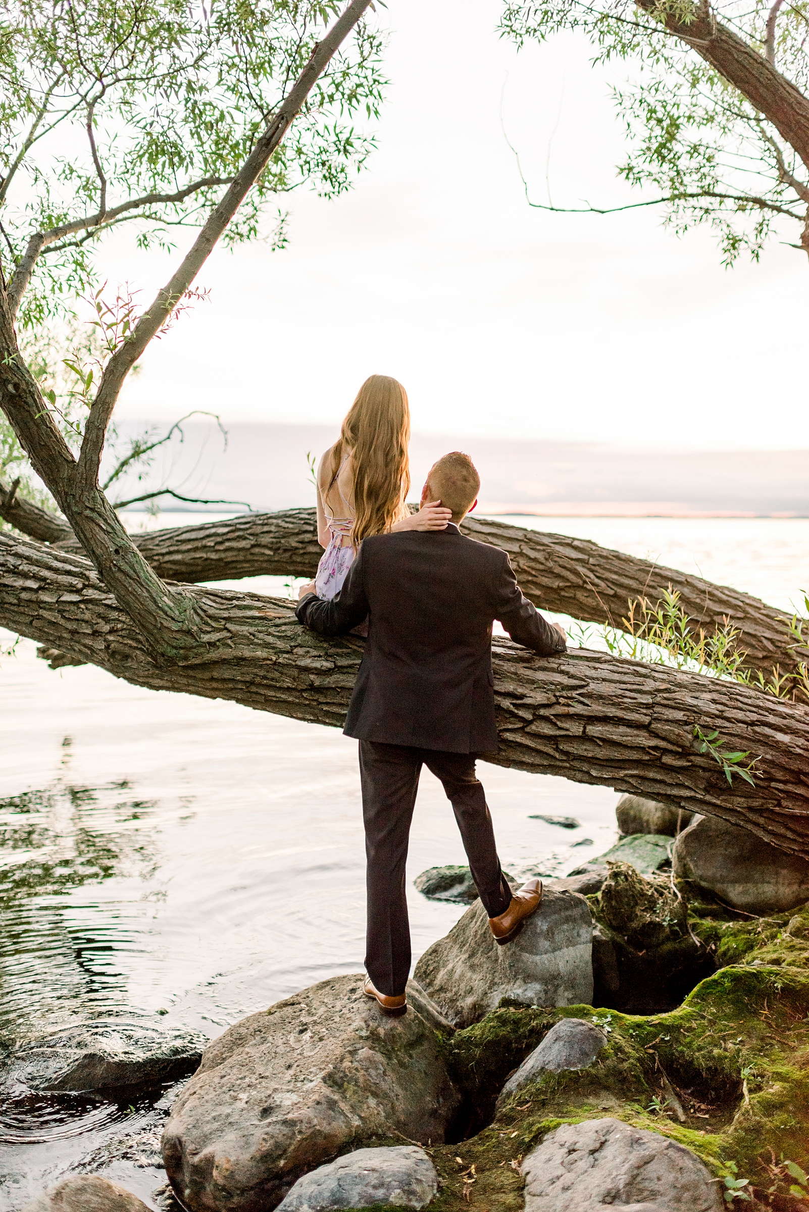 Allen Centennial Gardens Engagement Session