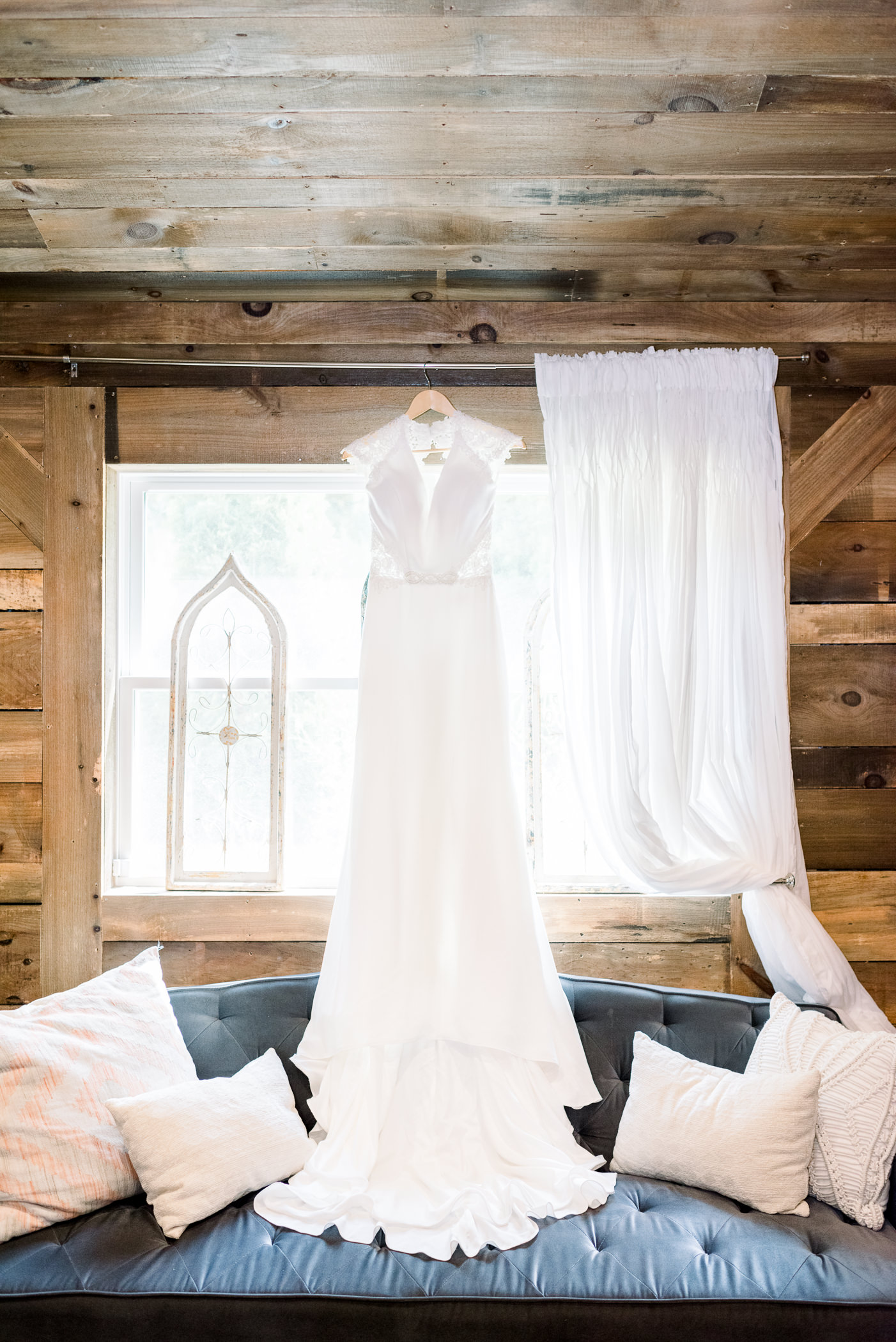 The Fields Reserve Wedding Day - Larissa Marie Photography