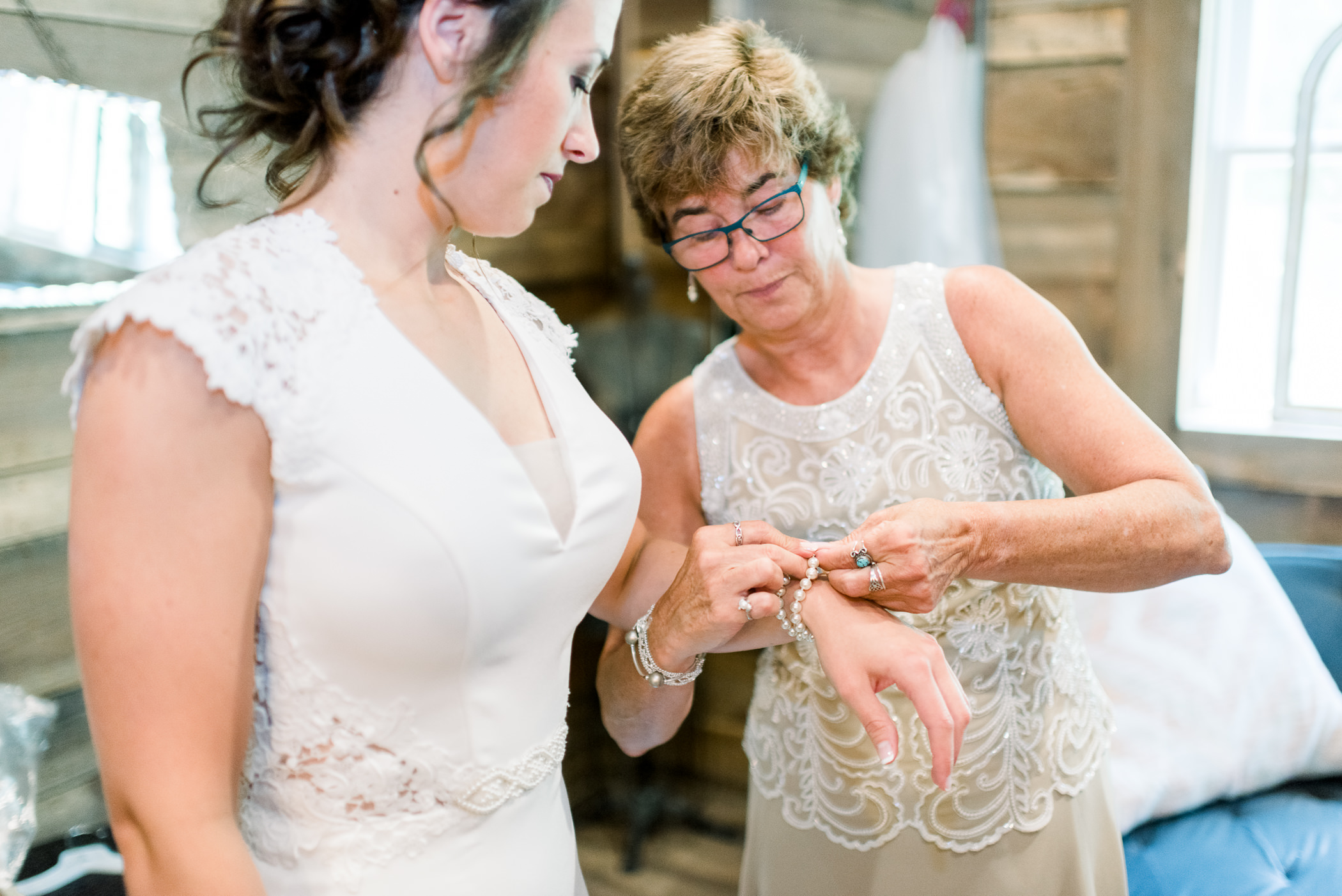 The Fields Reserve Wedding Day - Larissa Marie Photography