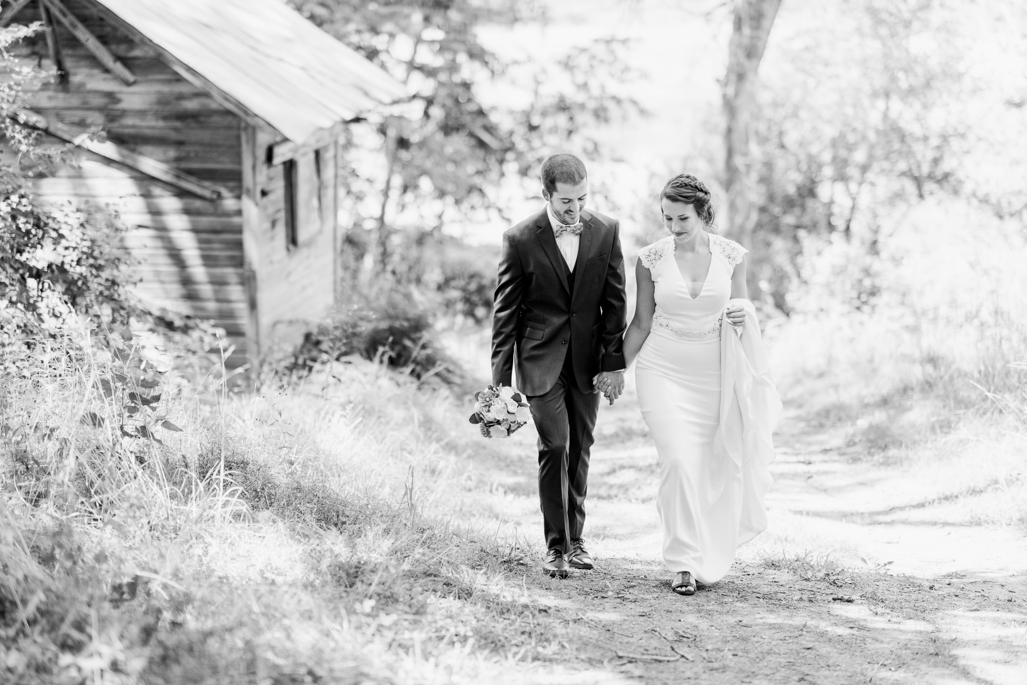 The Fields Reserve Wedding Day - Larissa Marie Photography