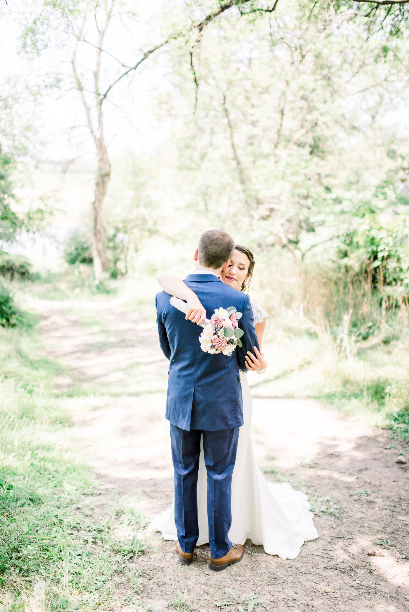 The Fields Reserve Wedding Day - Larissa Marie Photography