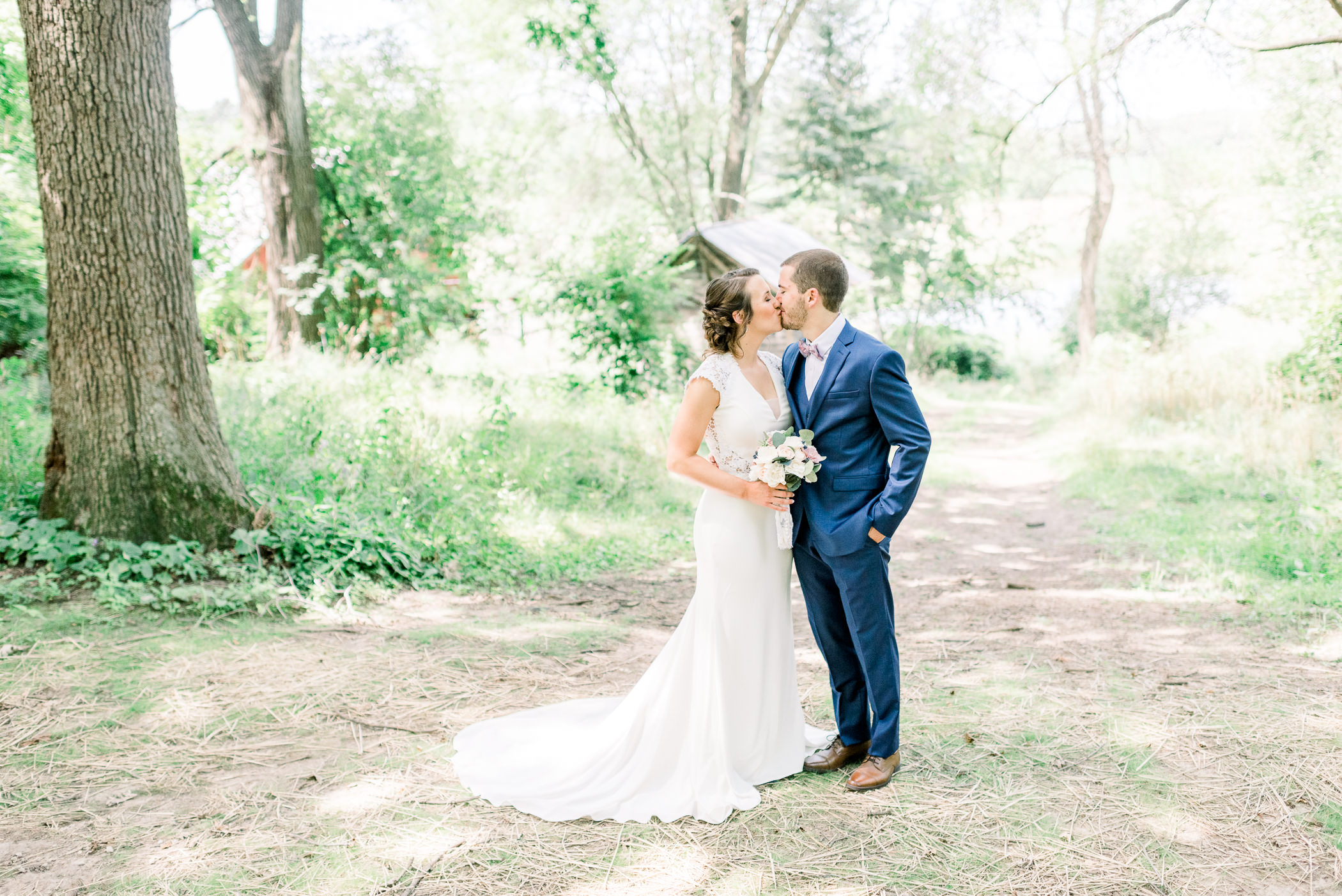 The Fields Reserve Wedding Day - Larissa Marie Photography