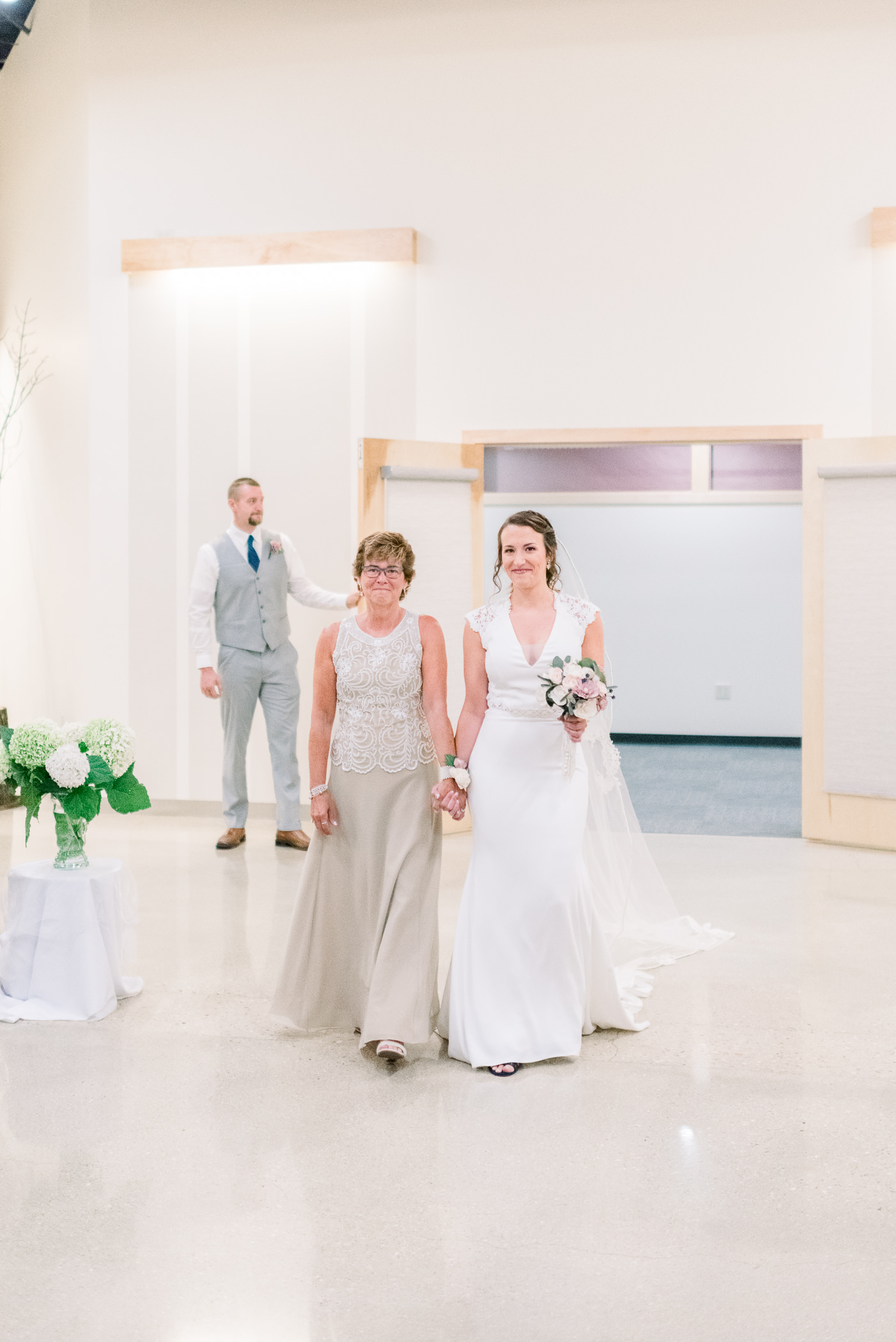 The Fields Reserve Wedding Day - Larissa Marie Photography