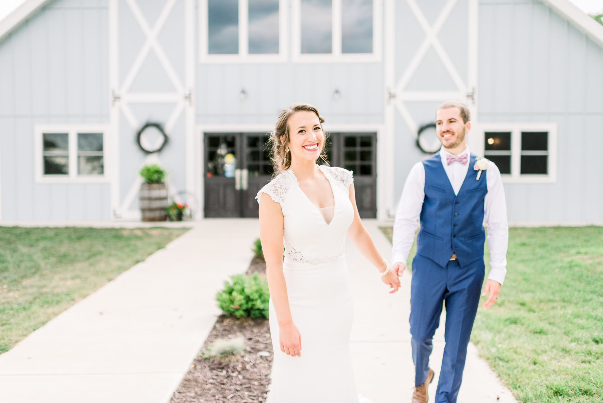 The Fields Reserve Wedding Day - Larissa Marie Photography