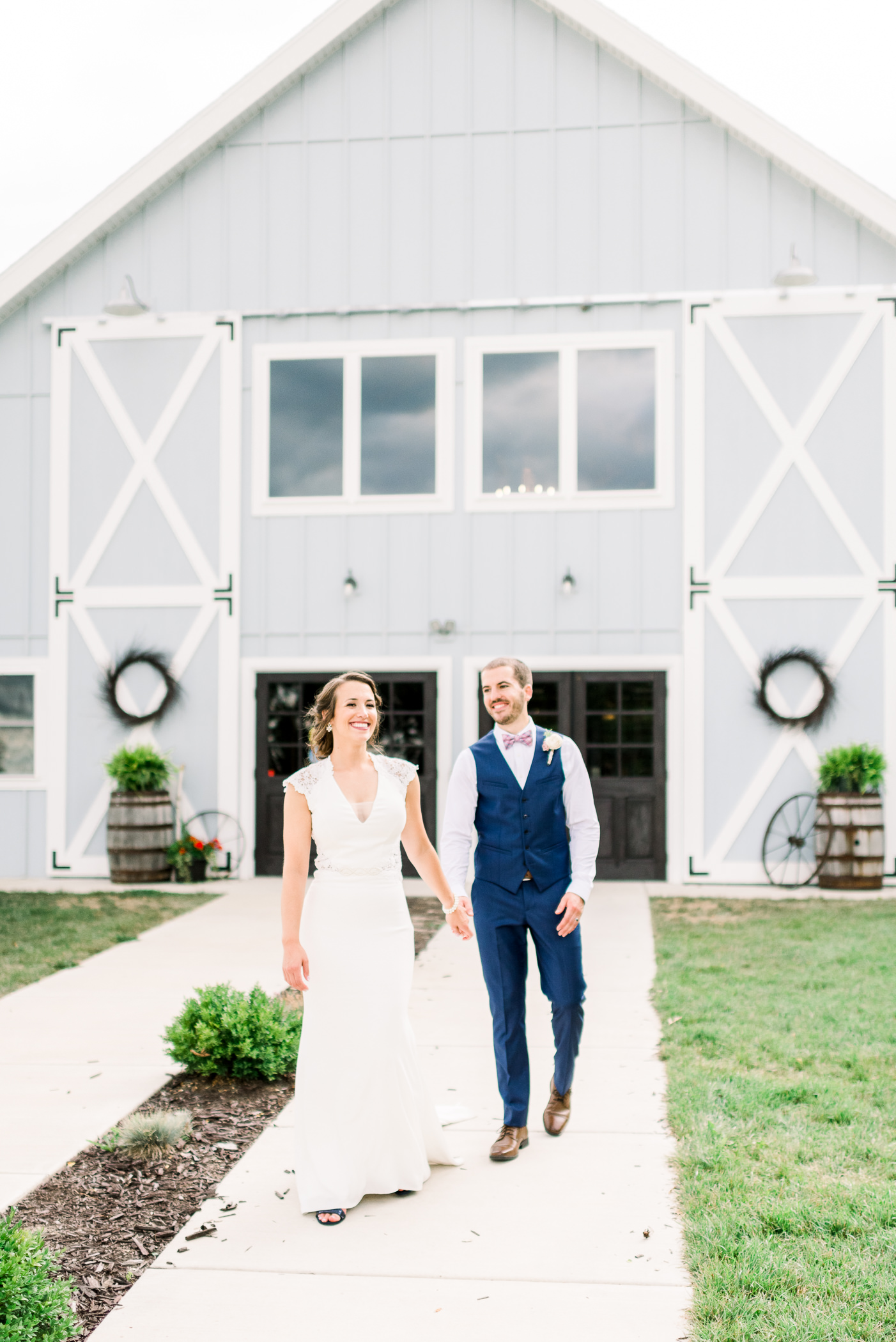 The Fields Reserve Wedding Day - Larissa Marie Photography