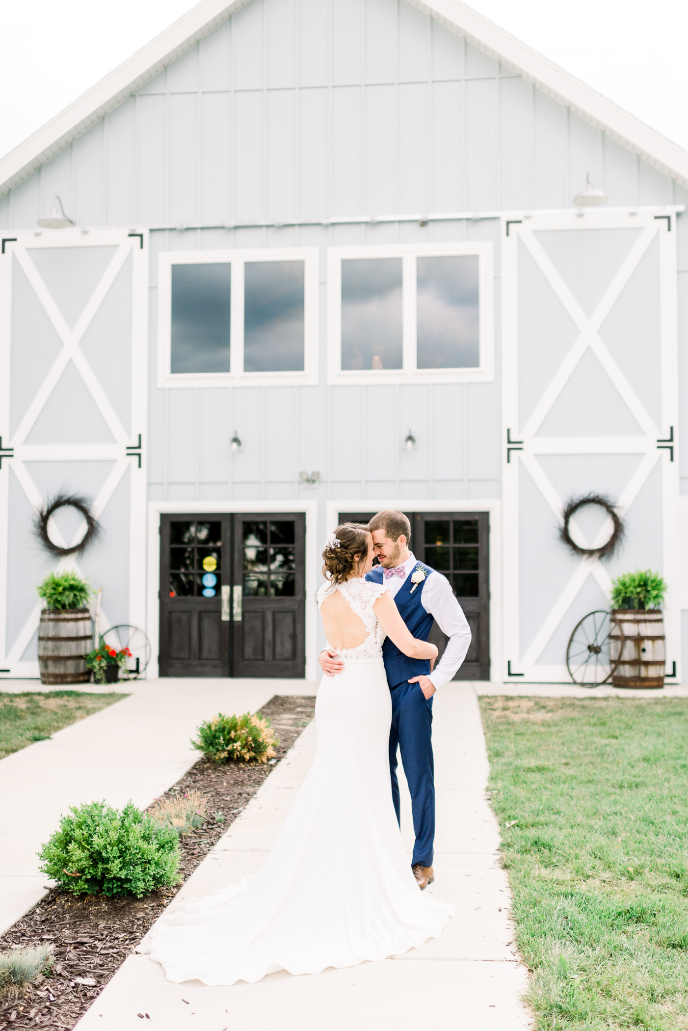 The Fields Reserve Wedding Day - Larissa Marie Photography