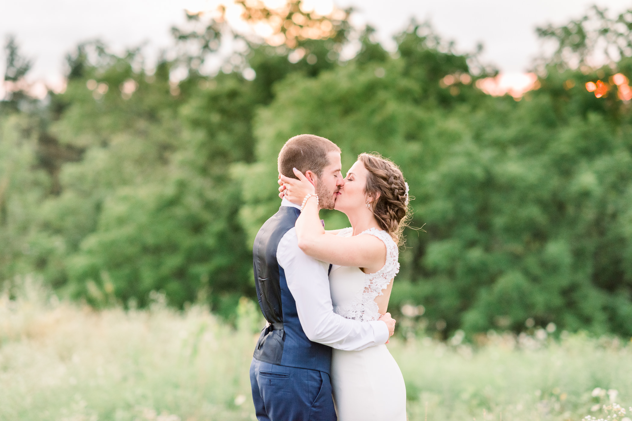 The Fields Reserve Wedding Day - Larissa Marie Photography