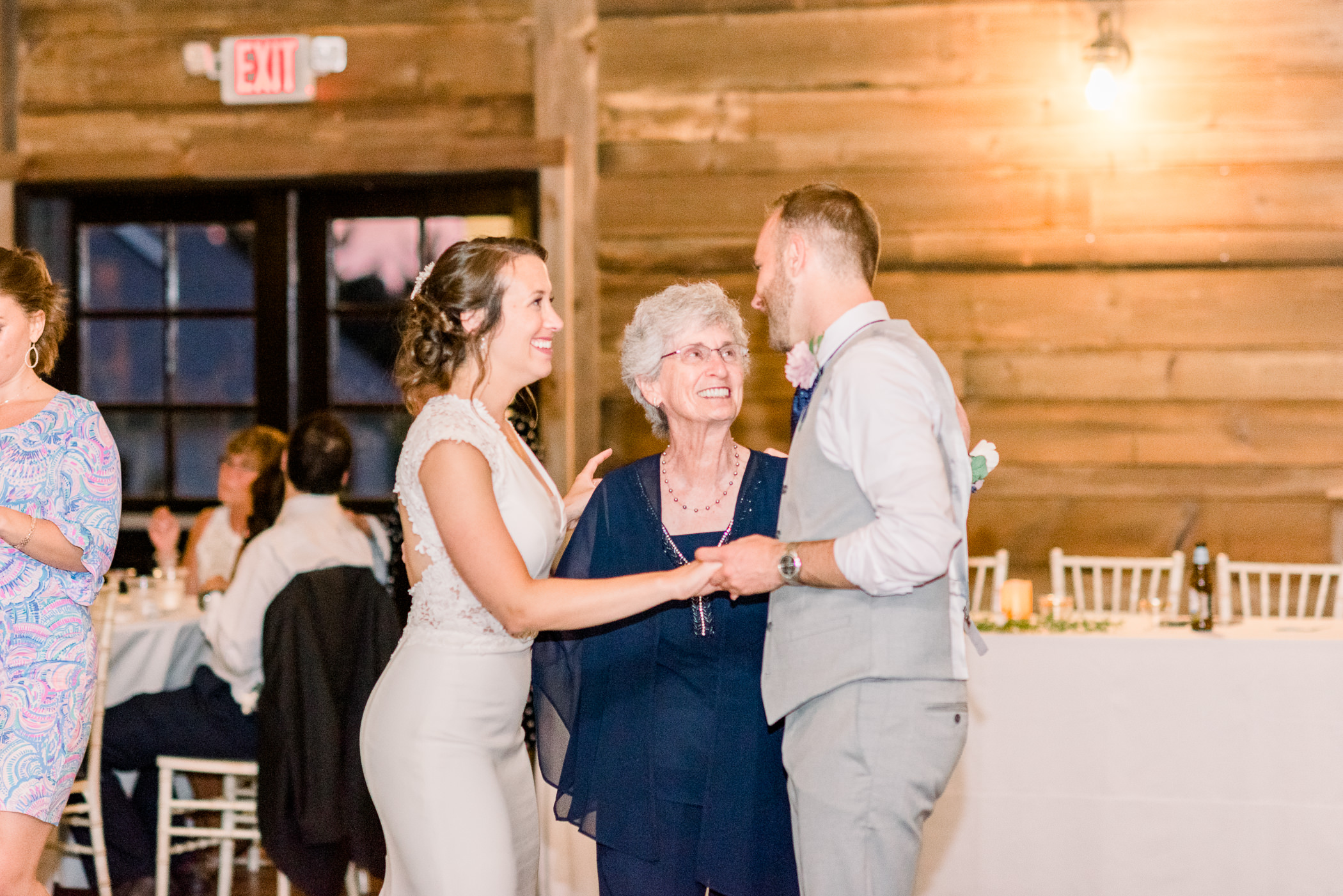 The Fields Reserve Wedding Day - Larissa Marie Photography