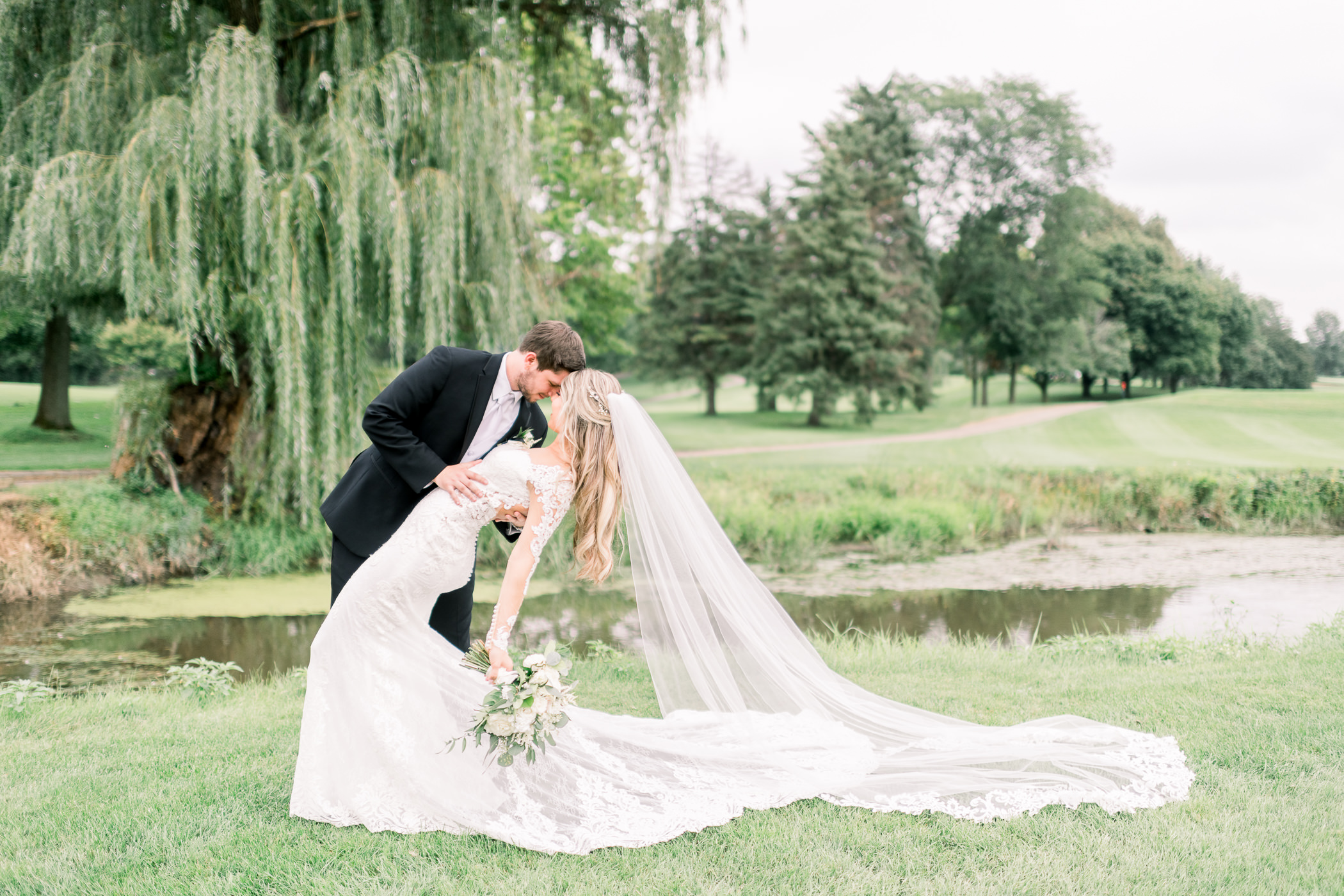 Itasca Country Club Wedding Photographers