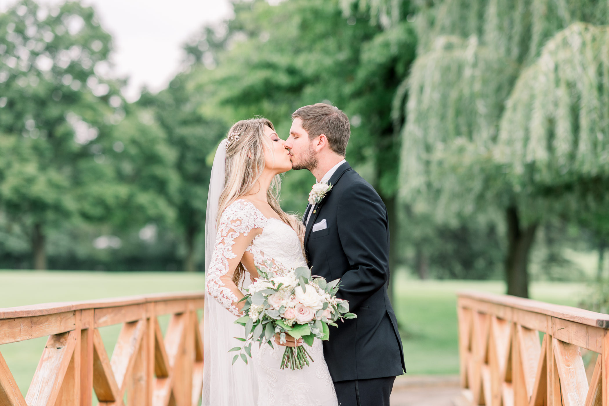 Itasca Country Club Wedding Photographers