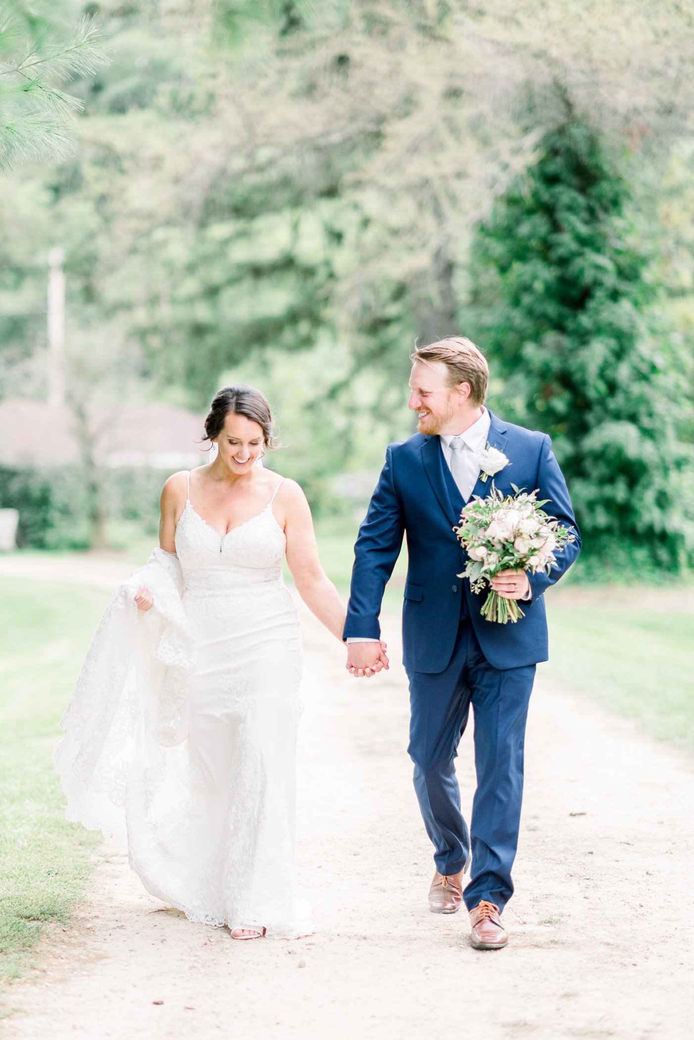 Sugarland Barn Wedding Photographers