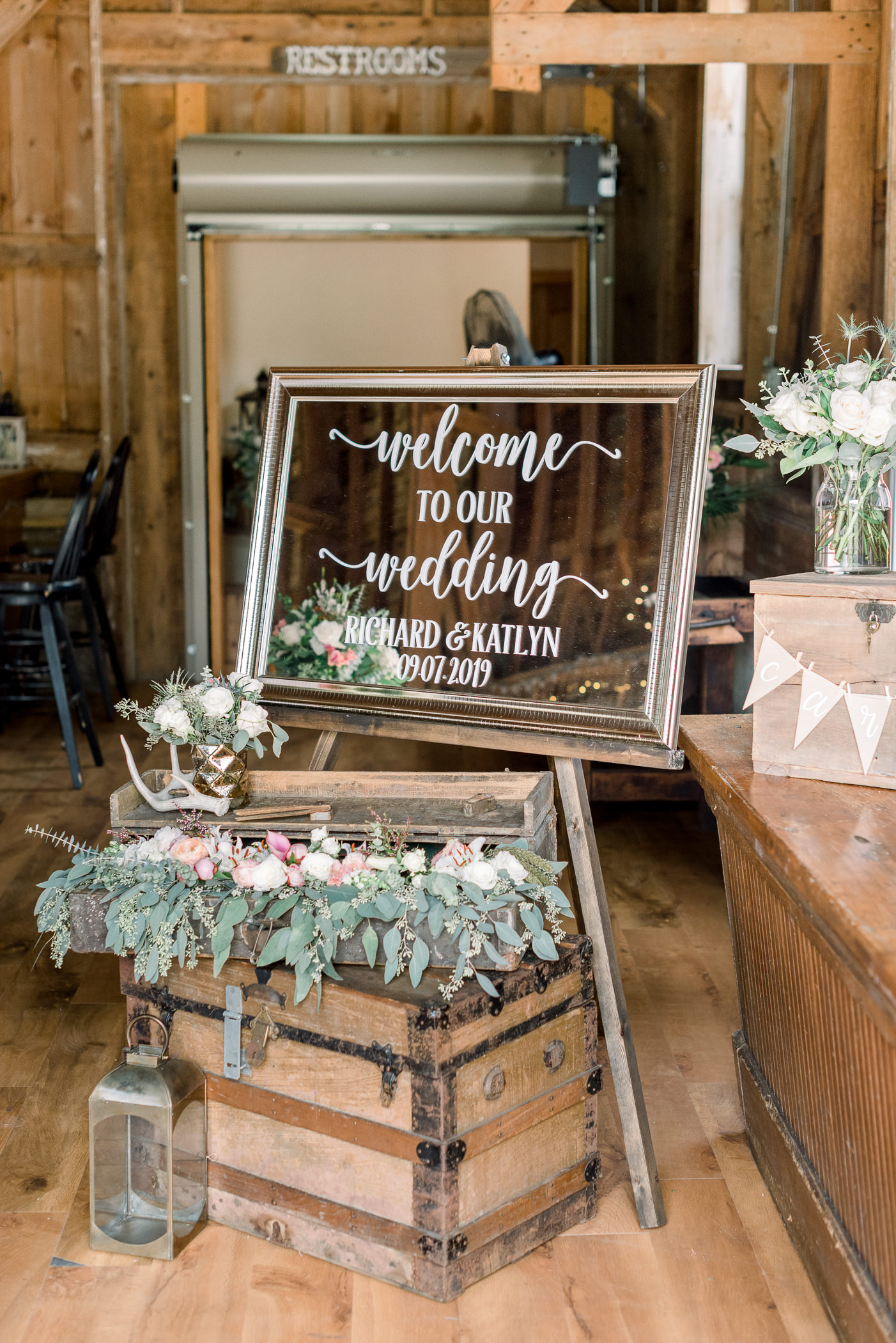 Sugarland Barn Wedding Photographers