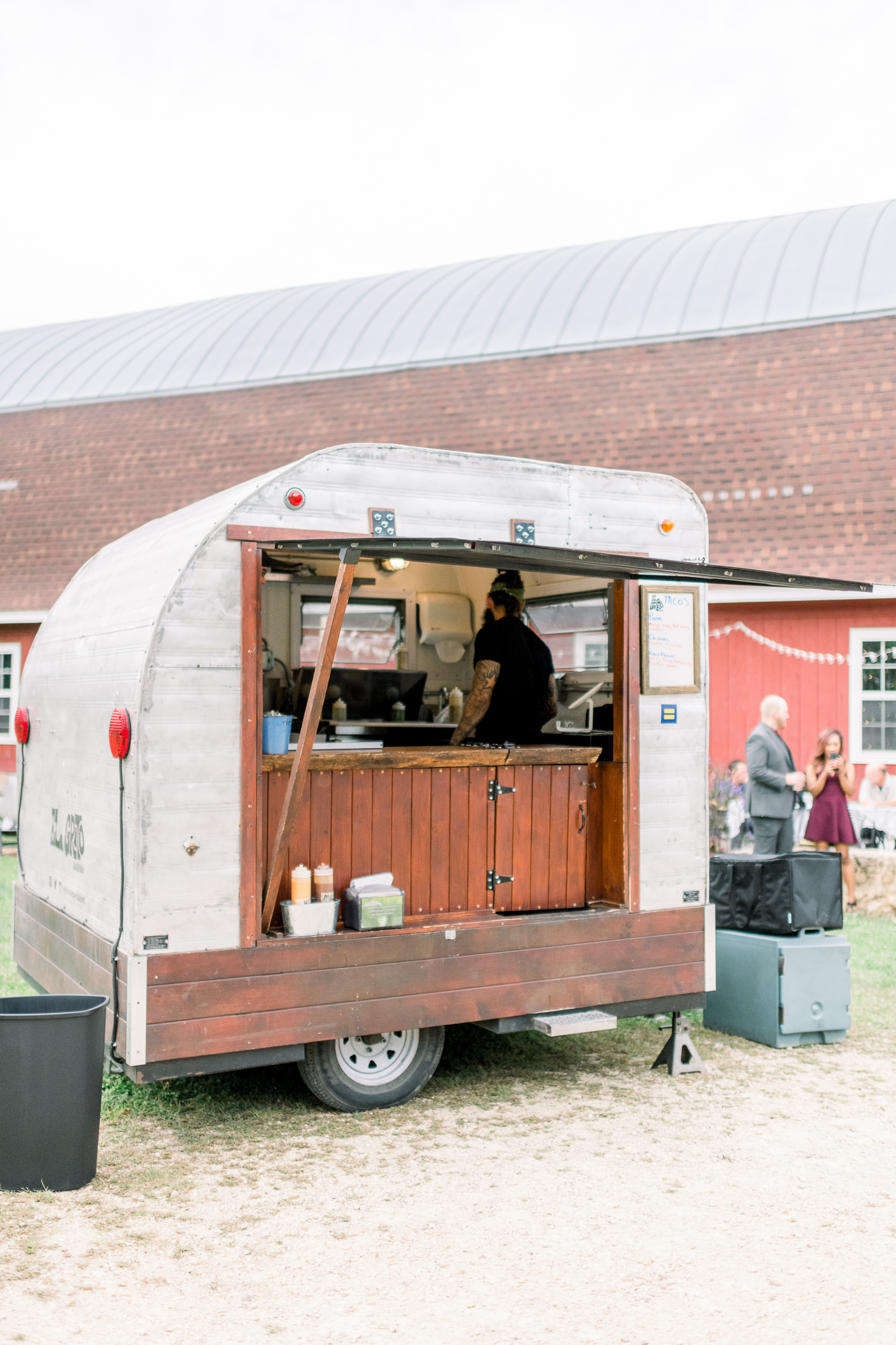 Sugarland Barn Wedding Photographers