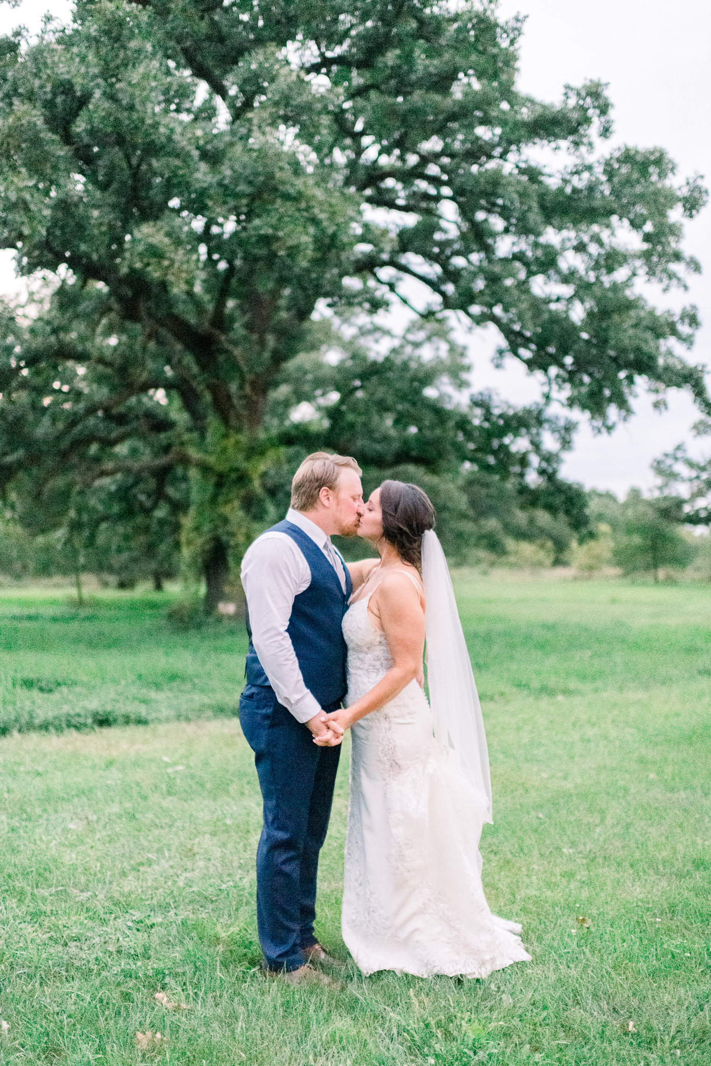 Sugarland Barn Wedding Photographers