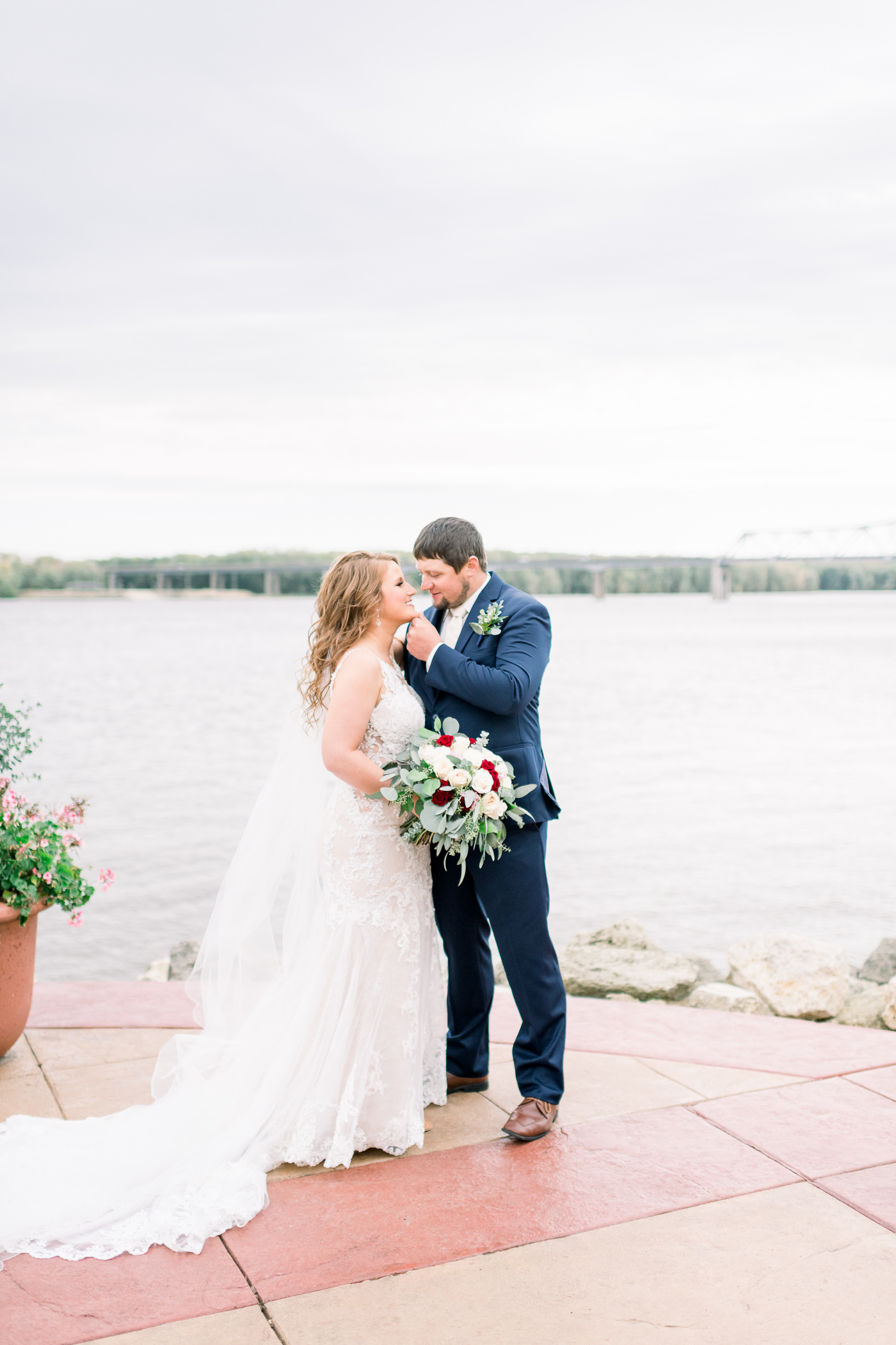 Grand River Center Wedding Photographer