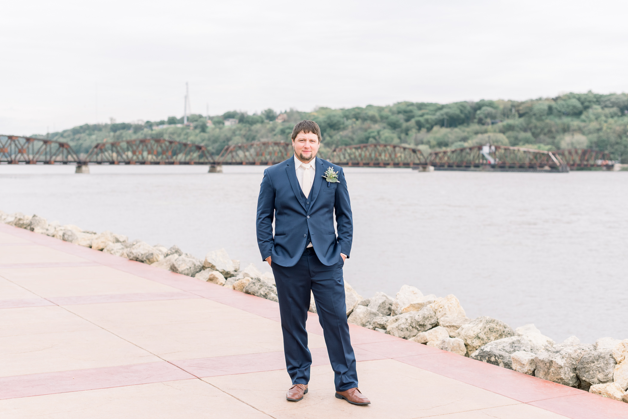 Grand River Center Wedding Photographer